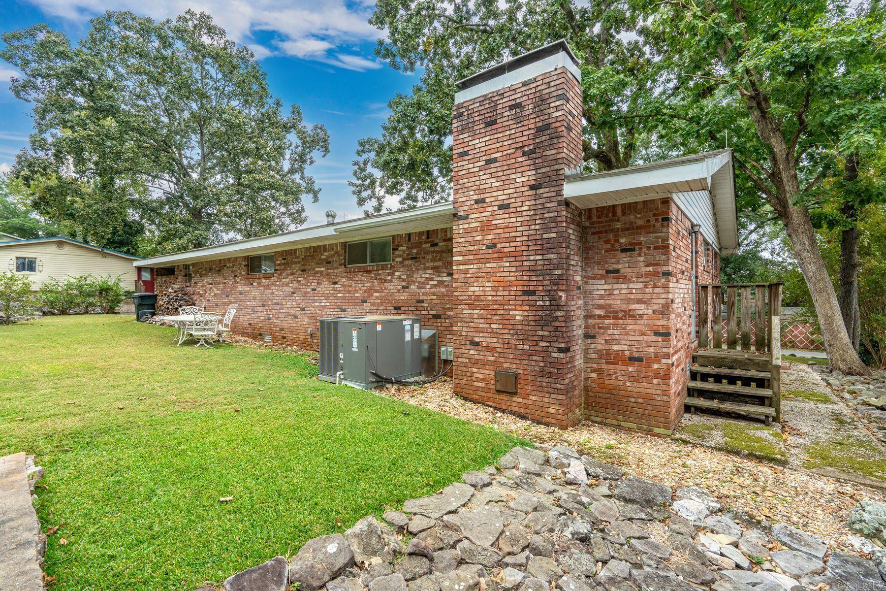 ARROWHEAD LAKE ESTATES 1 - Residential
