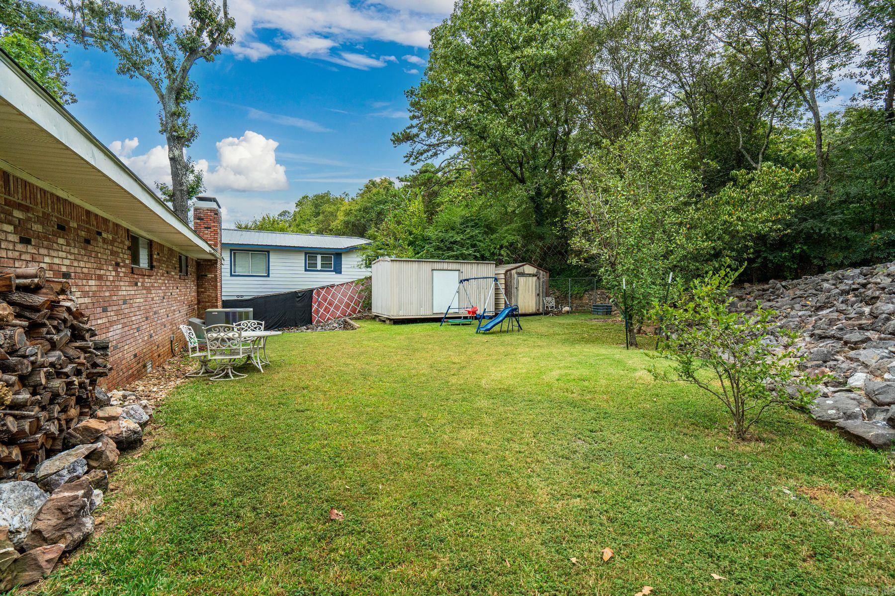 ARROWHEAD LAKE ESTATES 1 - Residential