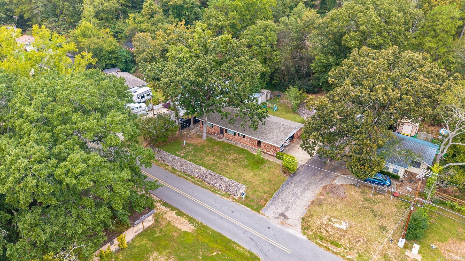 ARROWHEAD LAKE ESTATES 1 - Residential