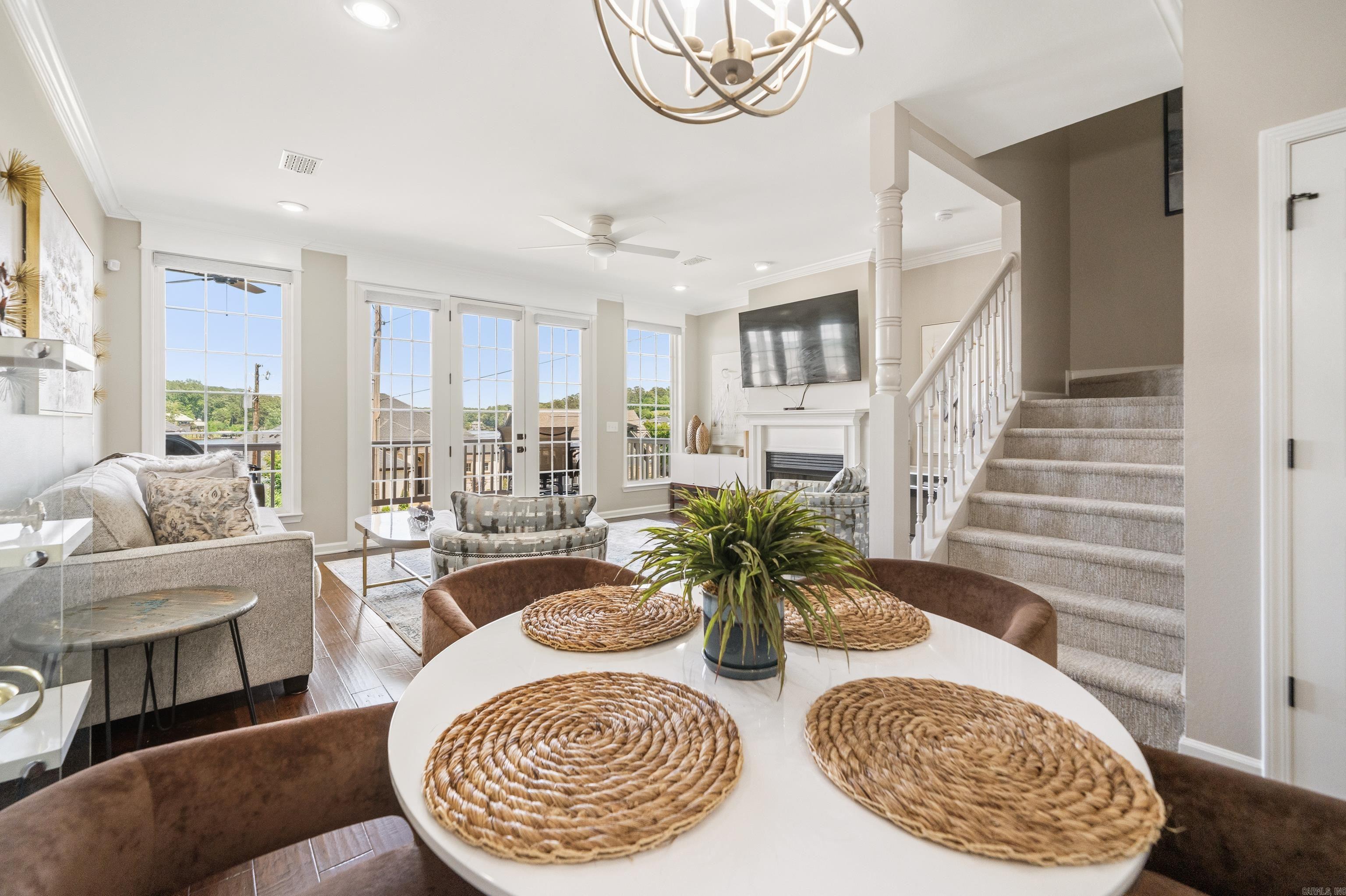 MAJESTIC LAKE VILLAGE TOWNHOMES - Residential