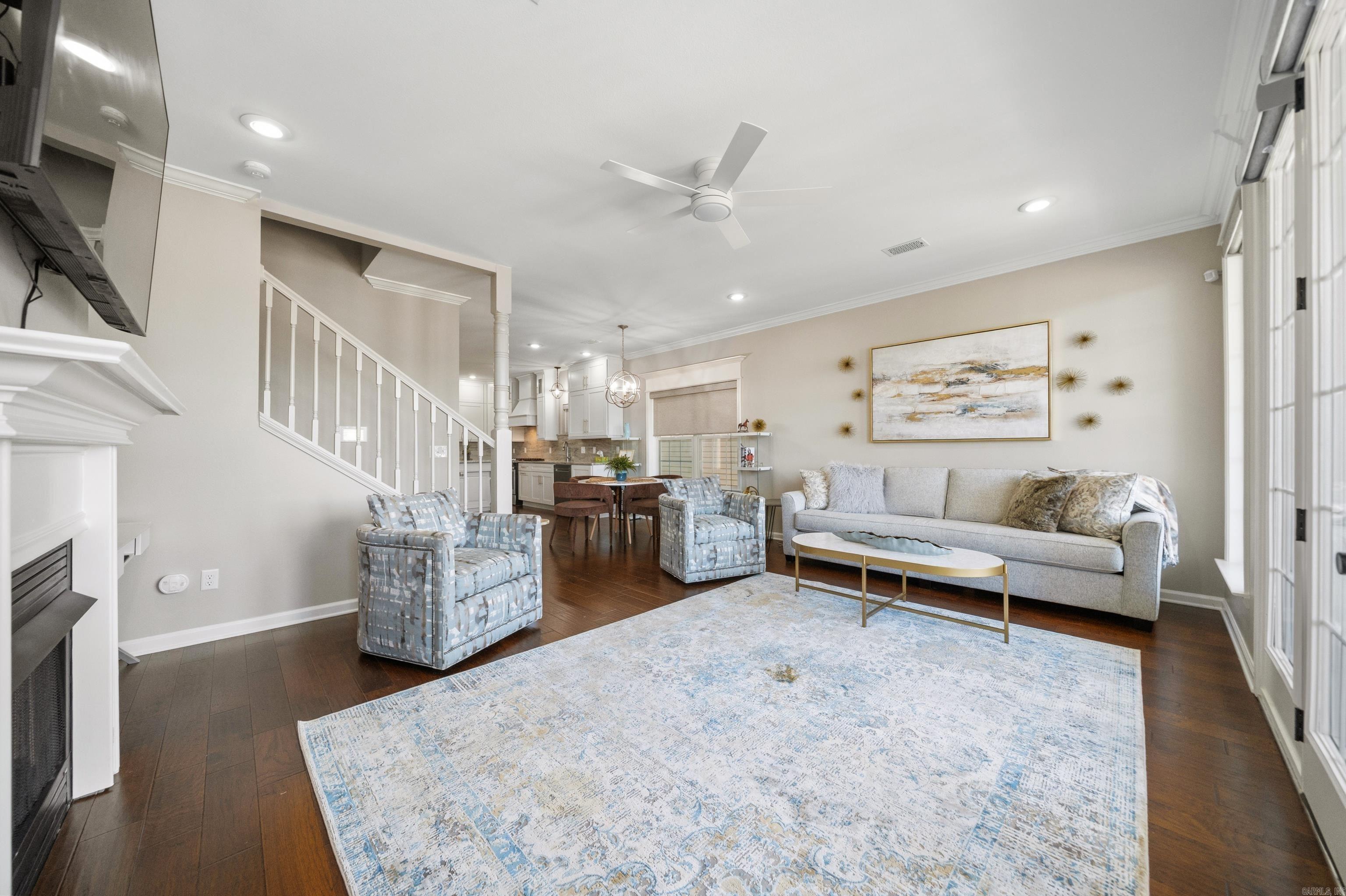 MAJESTIC LAKE VILLAGE TOWNHOMES - Residential