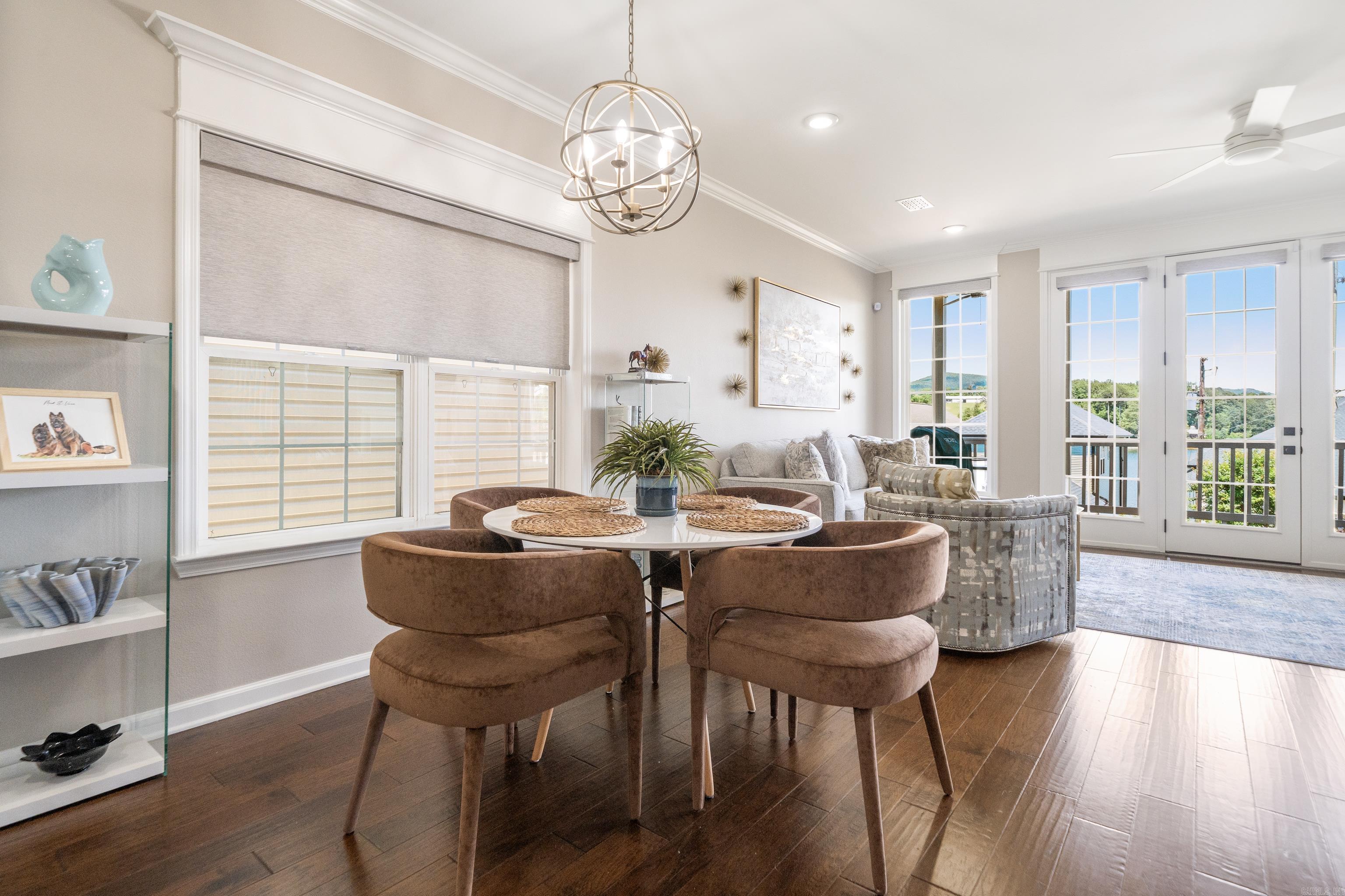 MAJESTIC LAKE VILLAGE TOWNHOMES - Residential