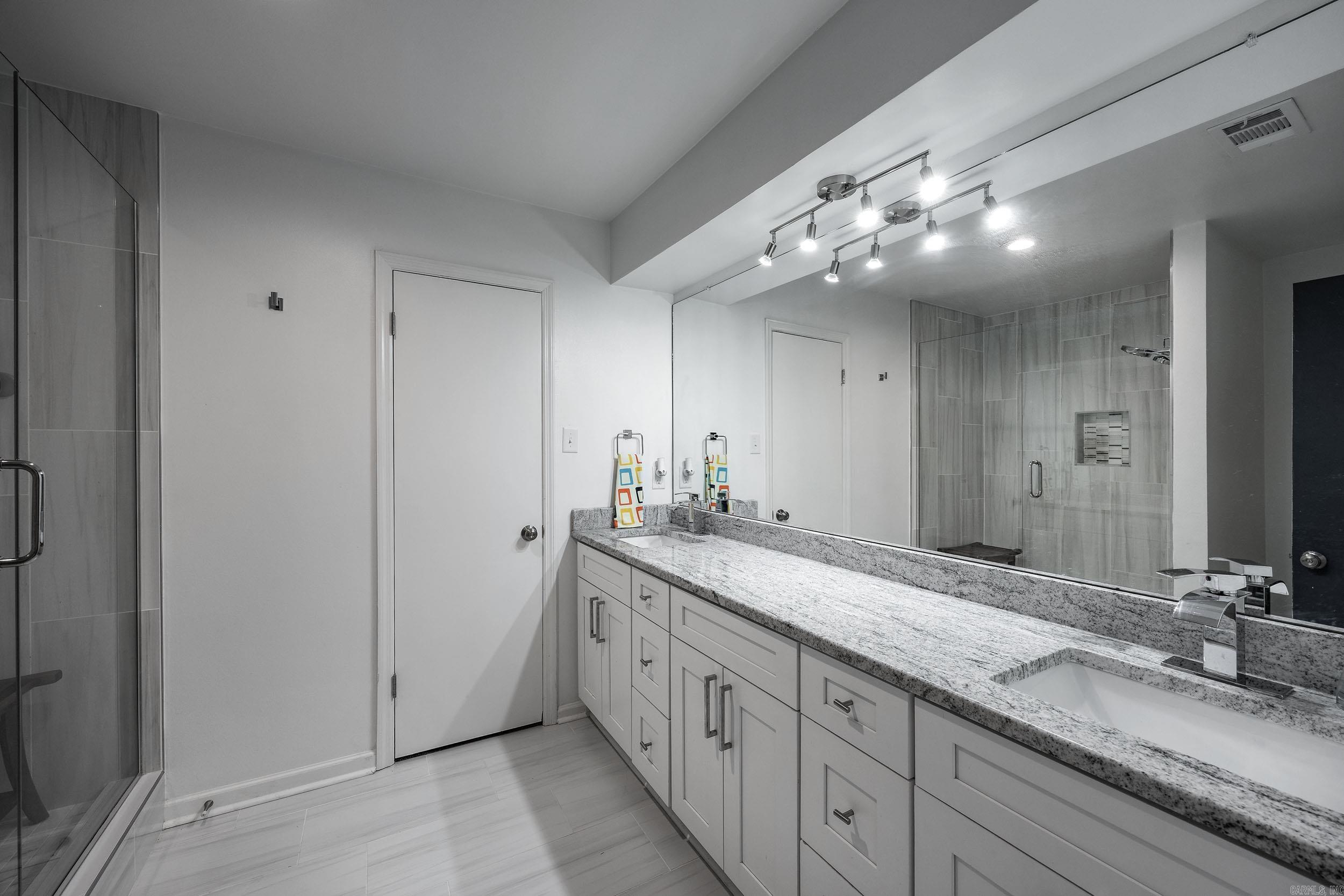 SILVER CREEK - Residential