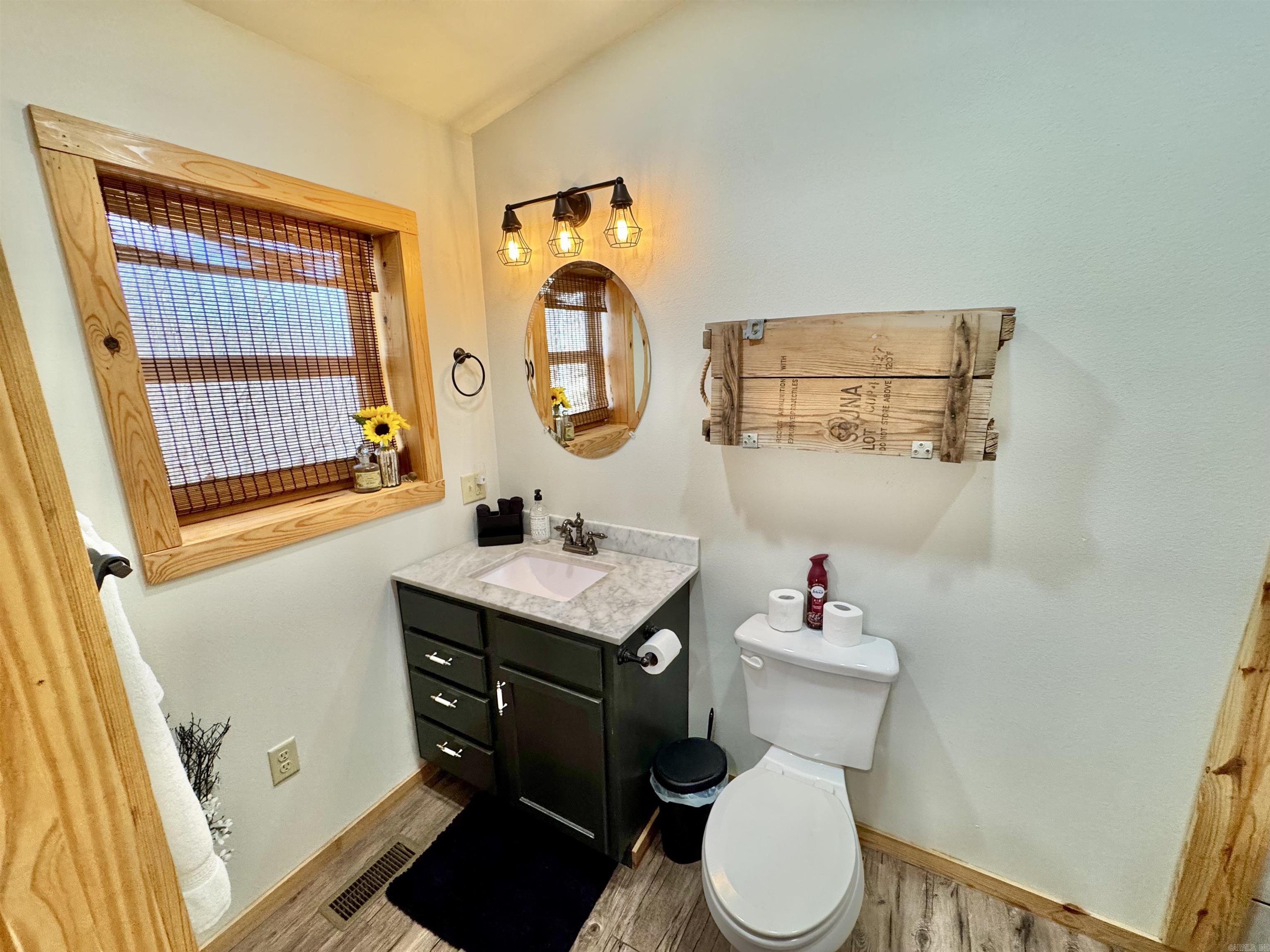 MOUNTAIN CREST - Residential