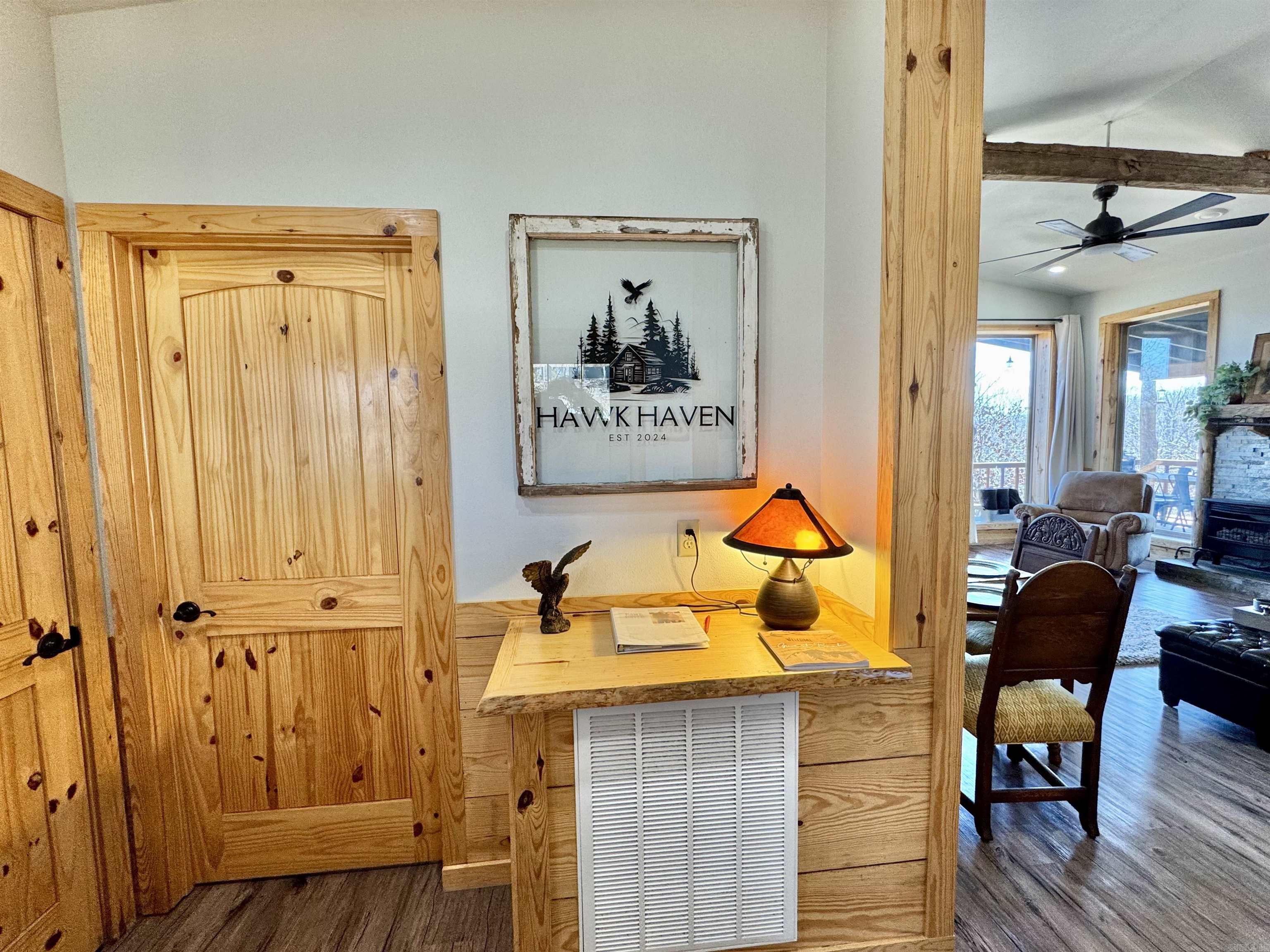 MOUNTAIN CREST - Residential