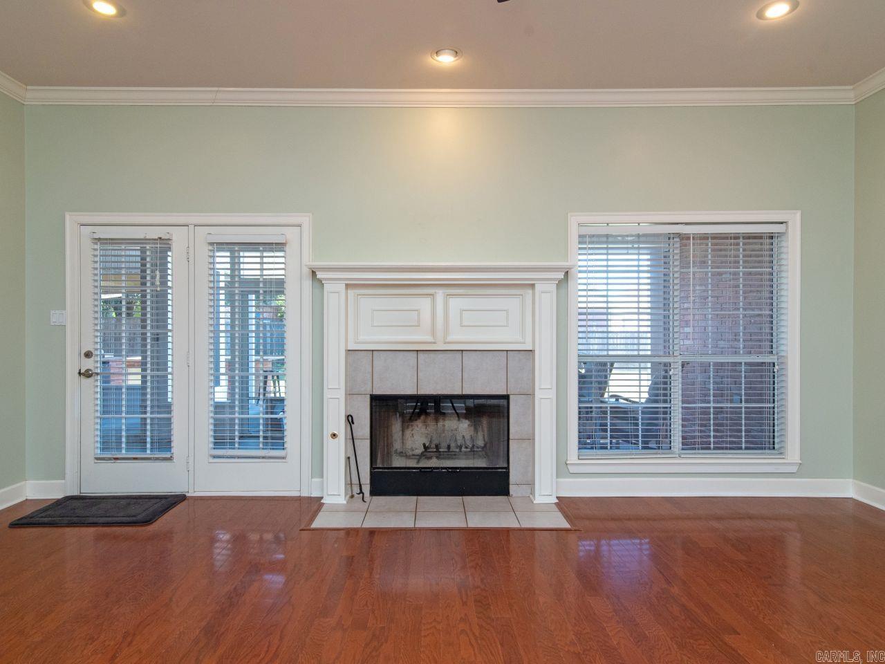 WINDCREST - Residential