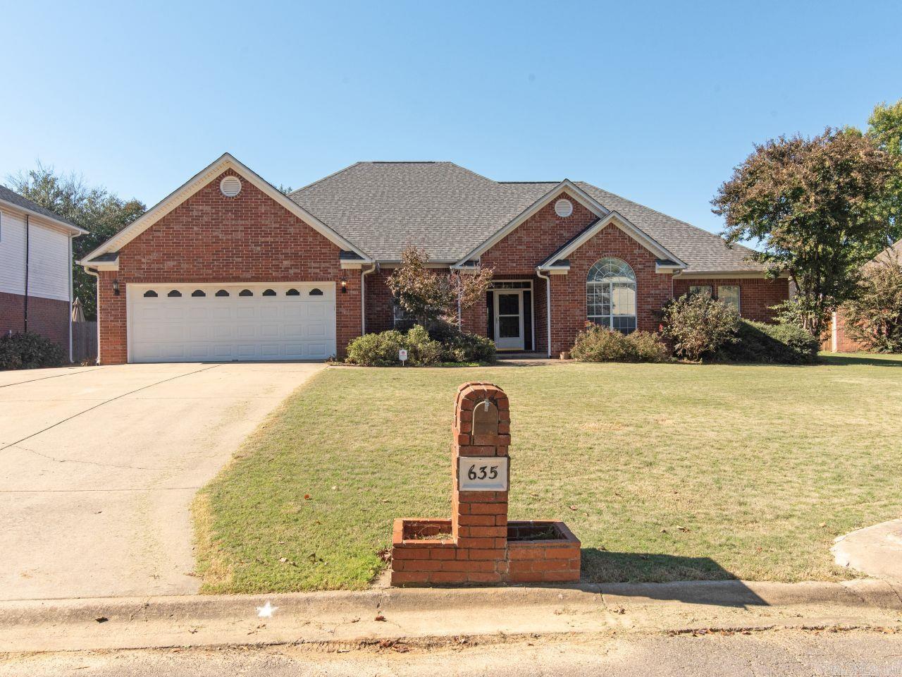 WINDCREST - Residential