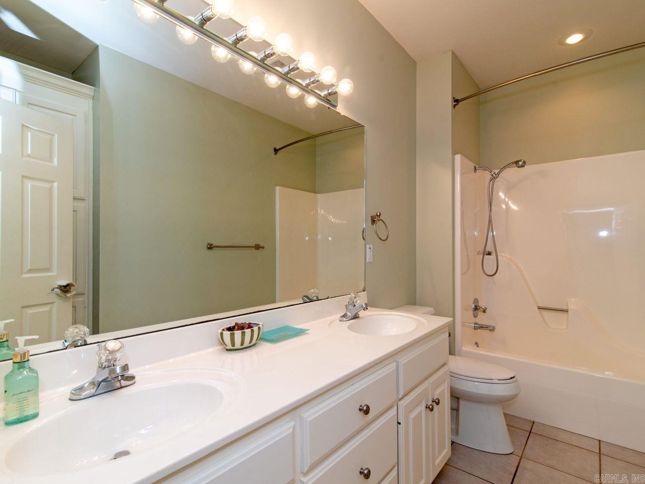 WINDCREST - Residential