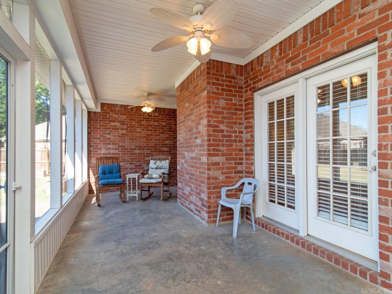 WINDCREST - Residential