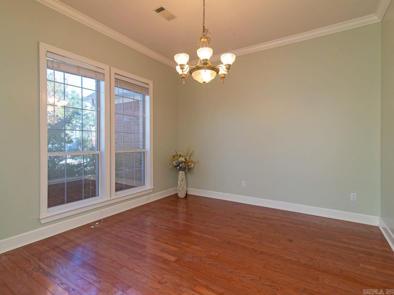 WINDCREST - Residential