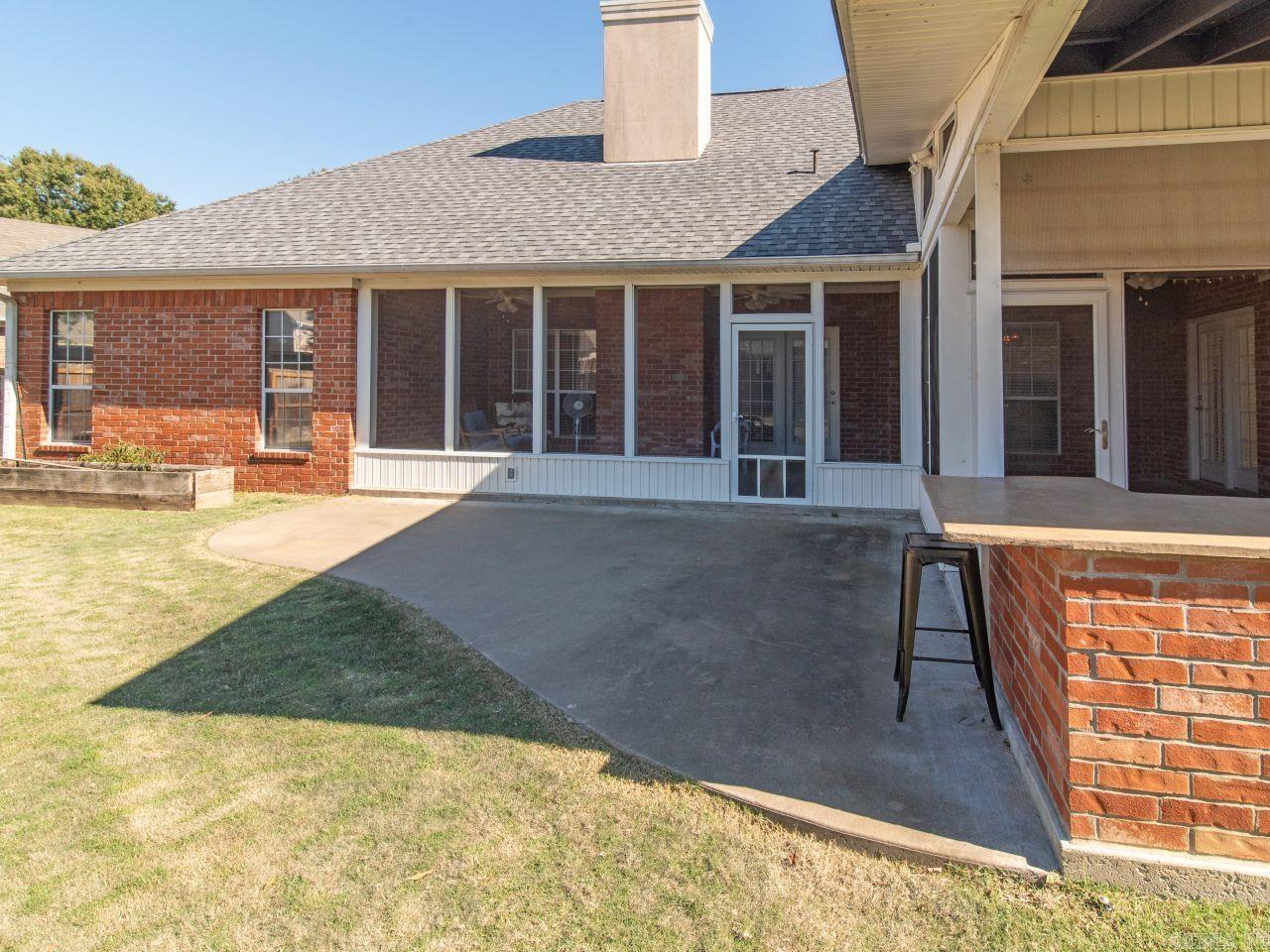 WINDCREST - Residential