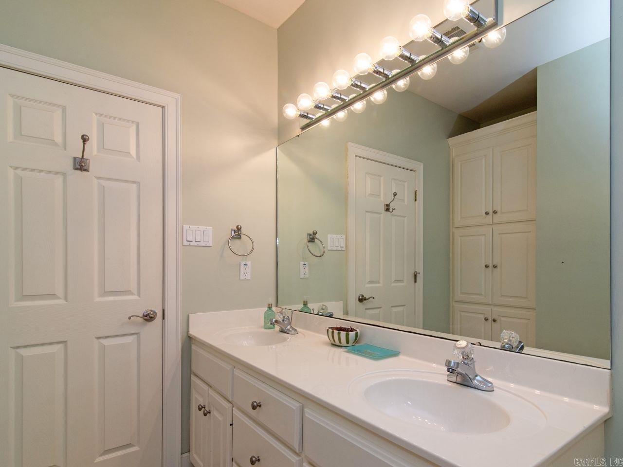 WINDCREST - Residential