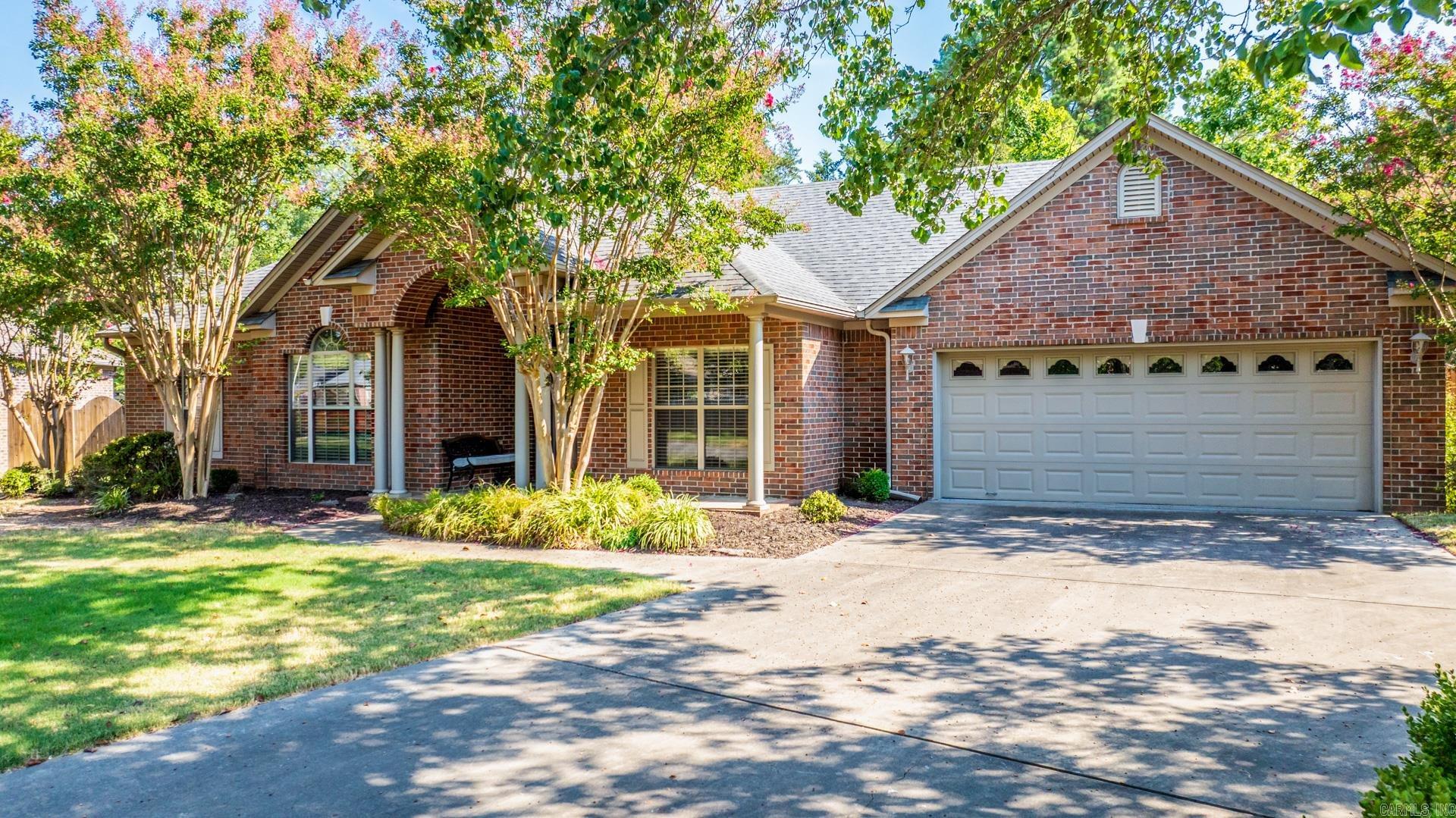 MOVE-IN Ready! Beautiful home in Conwayās desirable Westfield neighborhood. This charming 3 bedroom, 2 bathrooms home features a spacious living room with fireplace, separate dining room and breakfast area. The chefās kitchen has tons of cabinets and counter space. The oversized primary suite is a retreat with a dual vanity, separate jetted tub & shower. Relax or entertain on the covered patio overlooking the huge fenced backyard. Wonāt last long! Schedule a tour today.