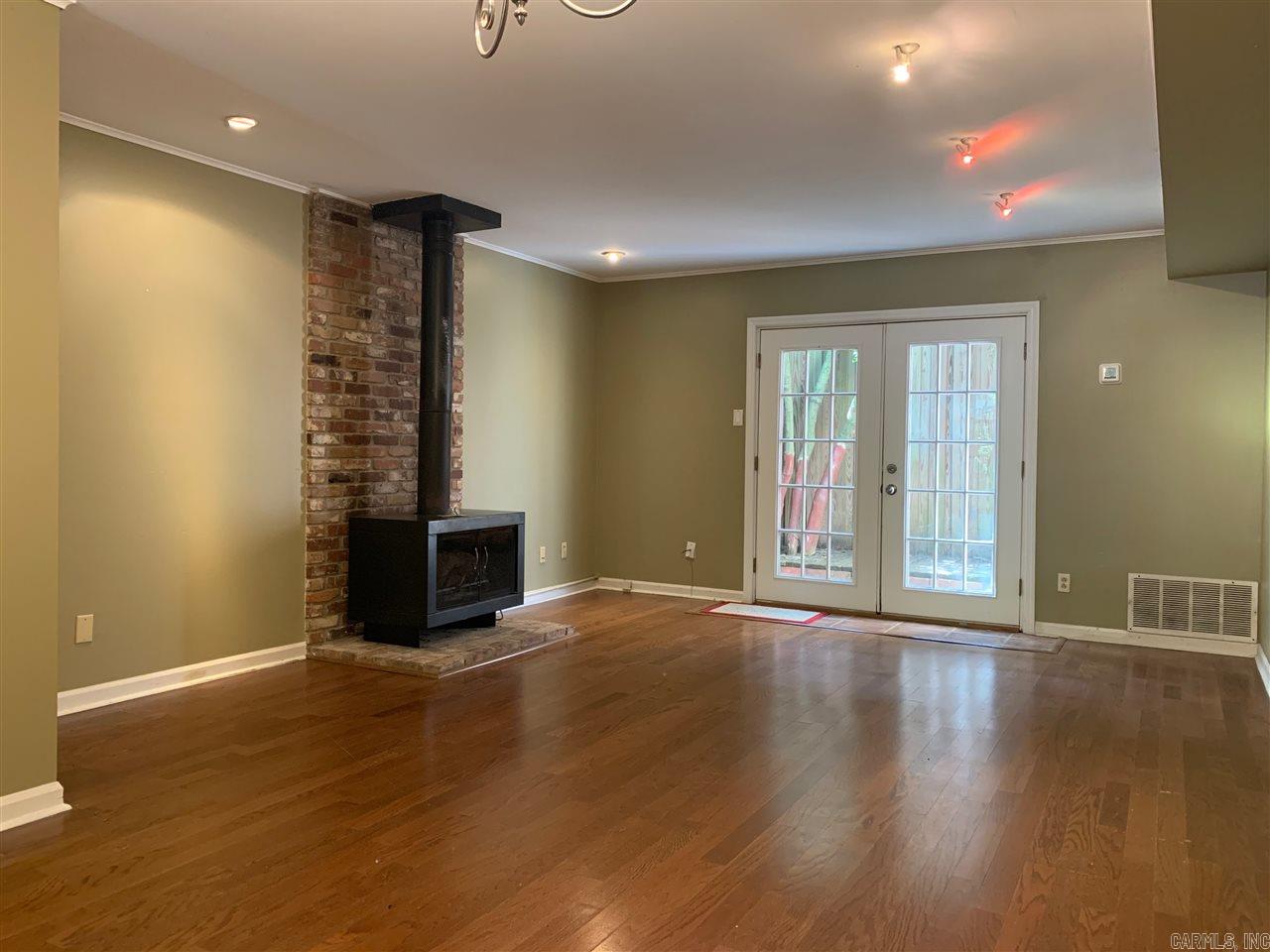 Stratford Court HPR - Residential Lease