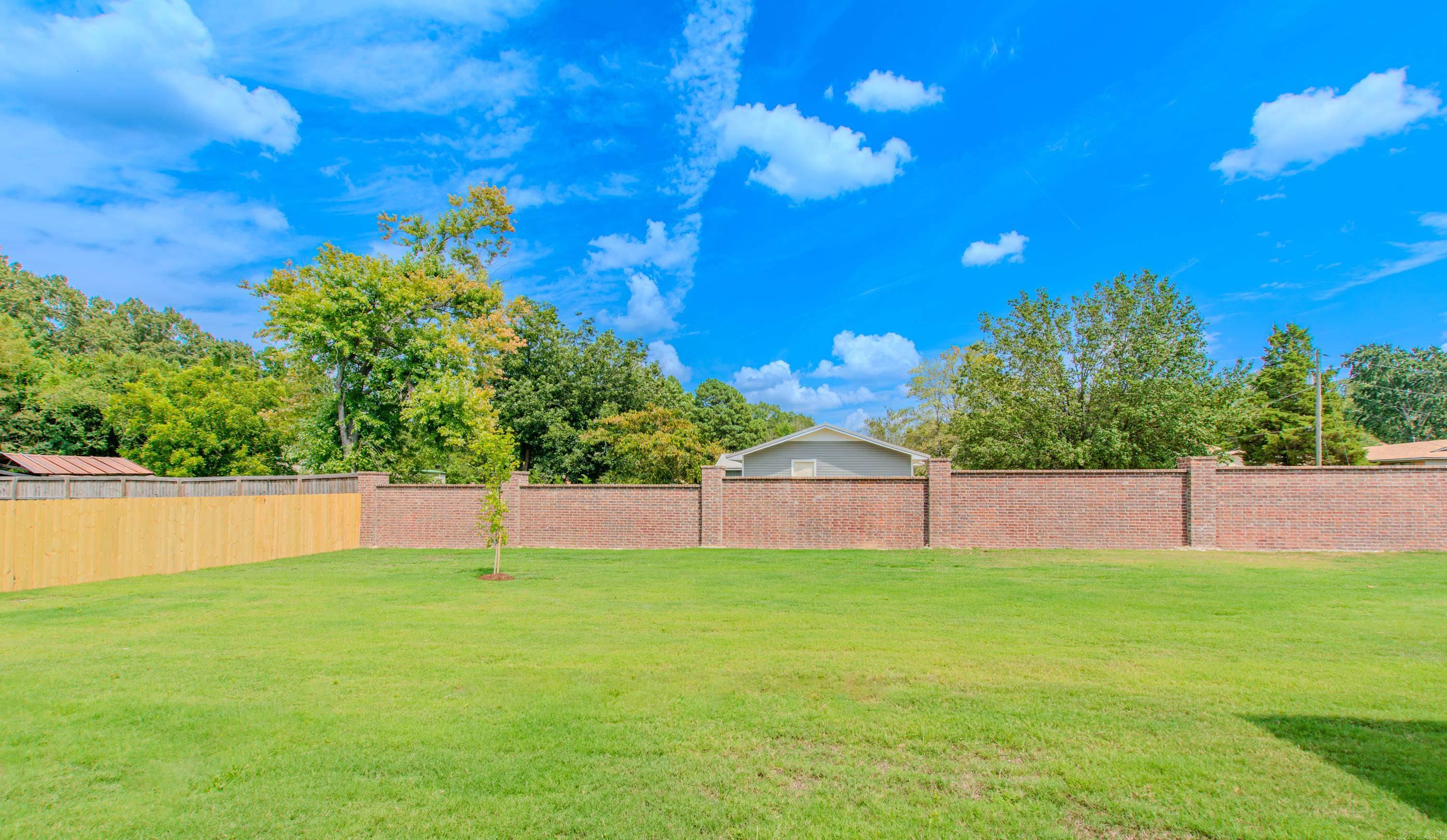 OLDE SALEM TOWNSHIP - Residential