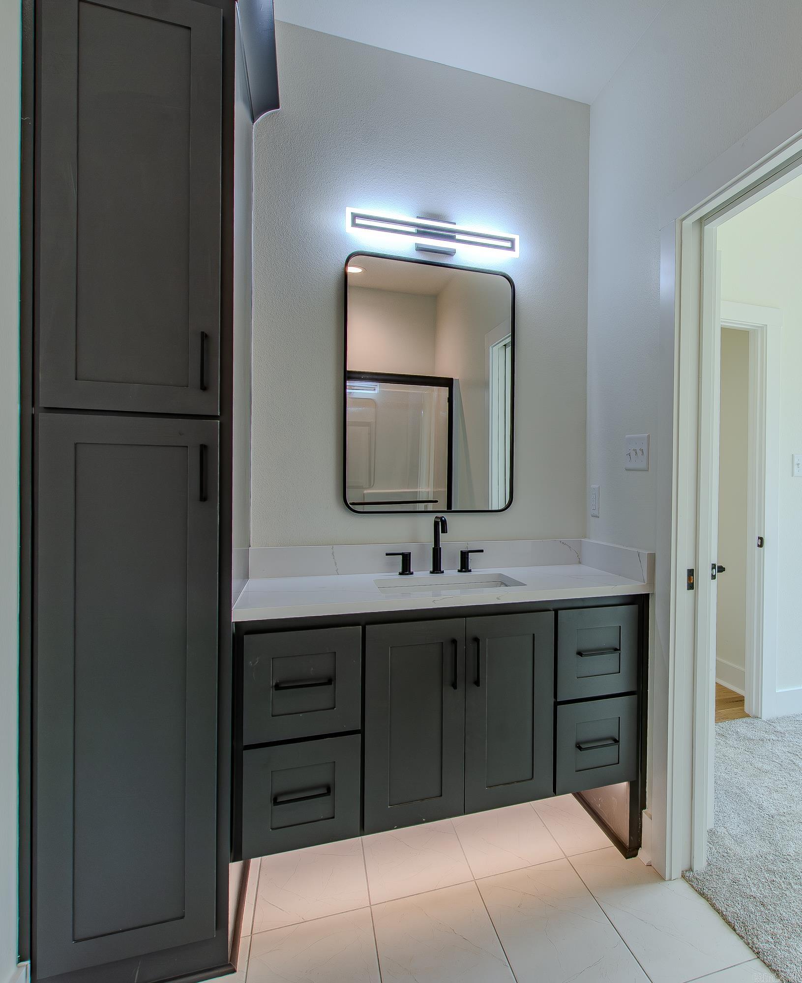 OLDE SALEM TOWNSHIP - Residential