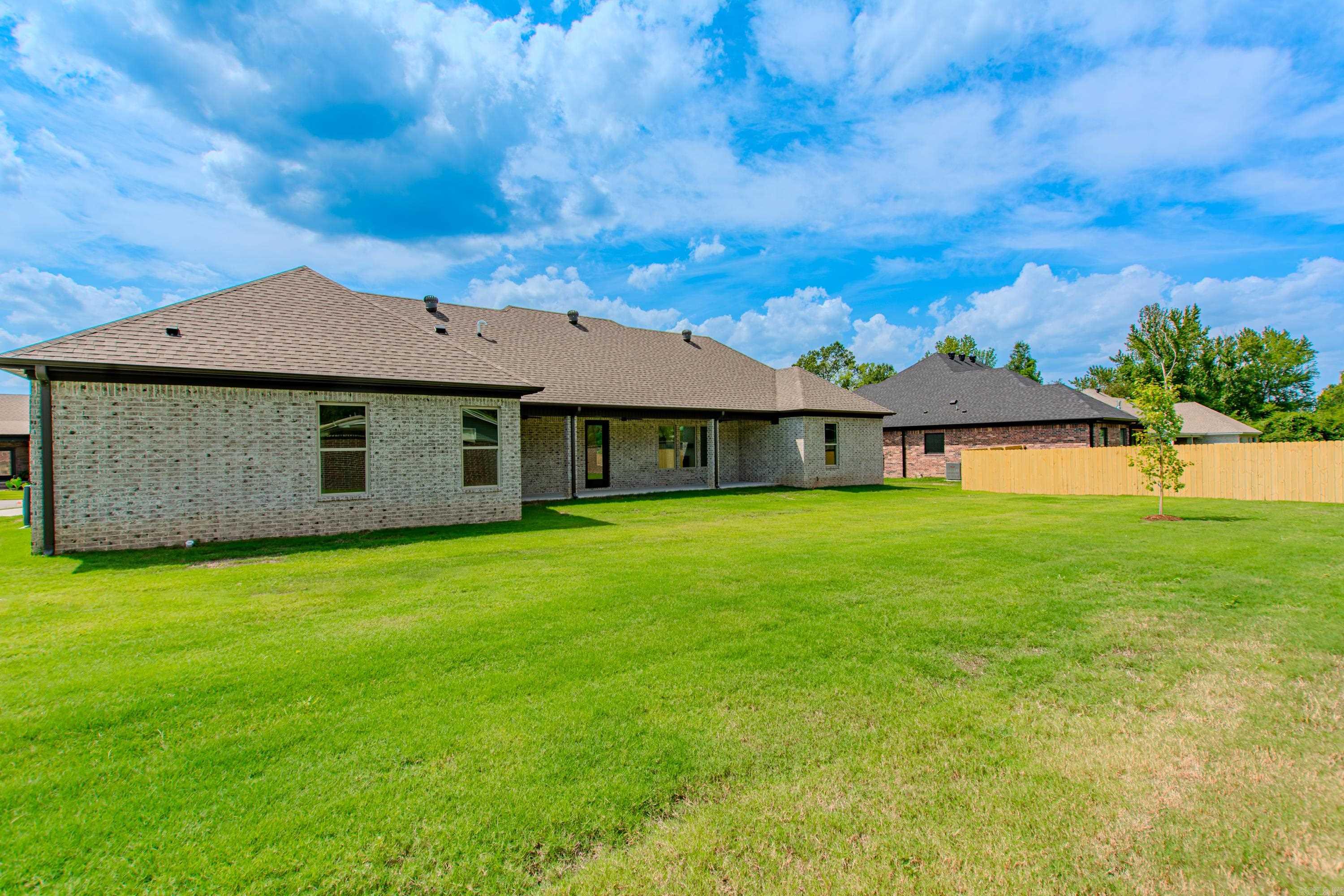 OLDE SALEM TOWNSHIP - Residential