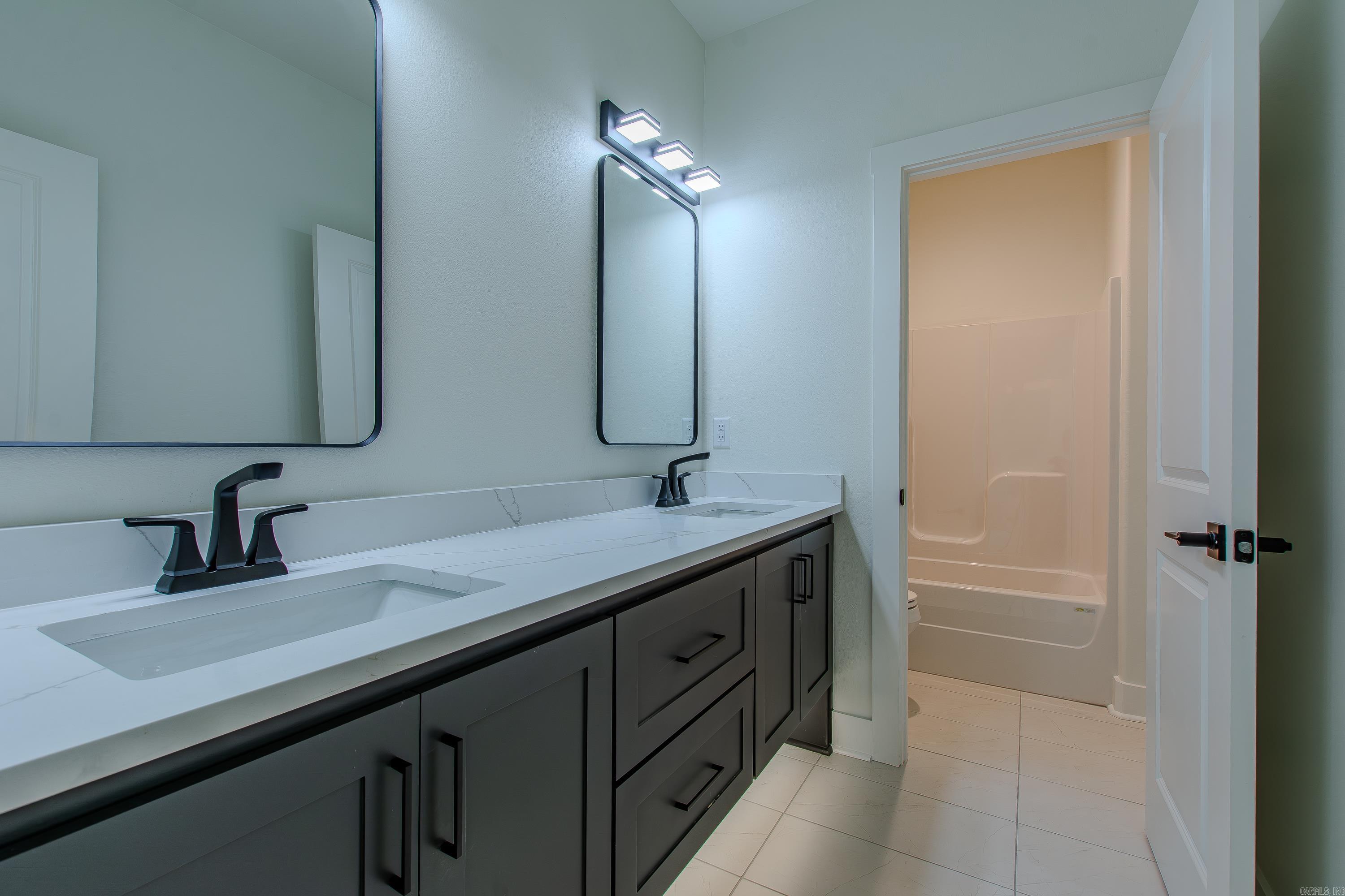 OLDE SALEM TOWNSHIP - Residential