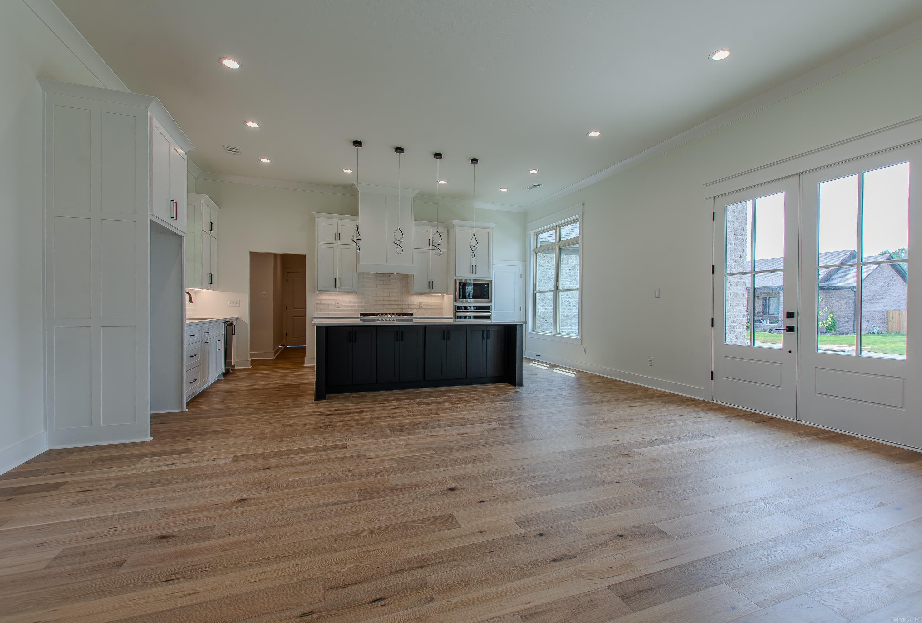 OLDE SALEM TOWNSHIP - Residential