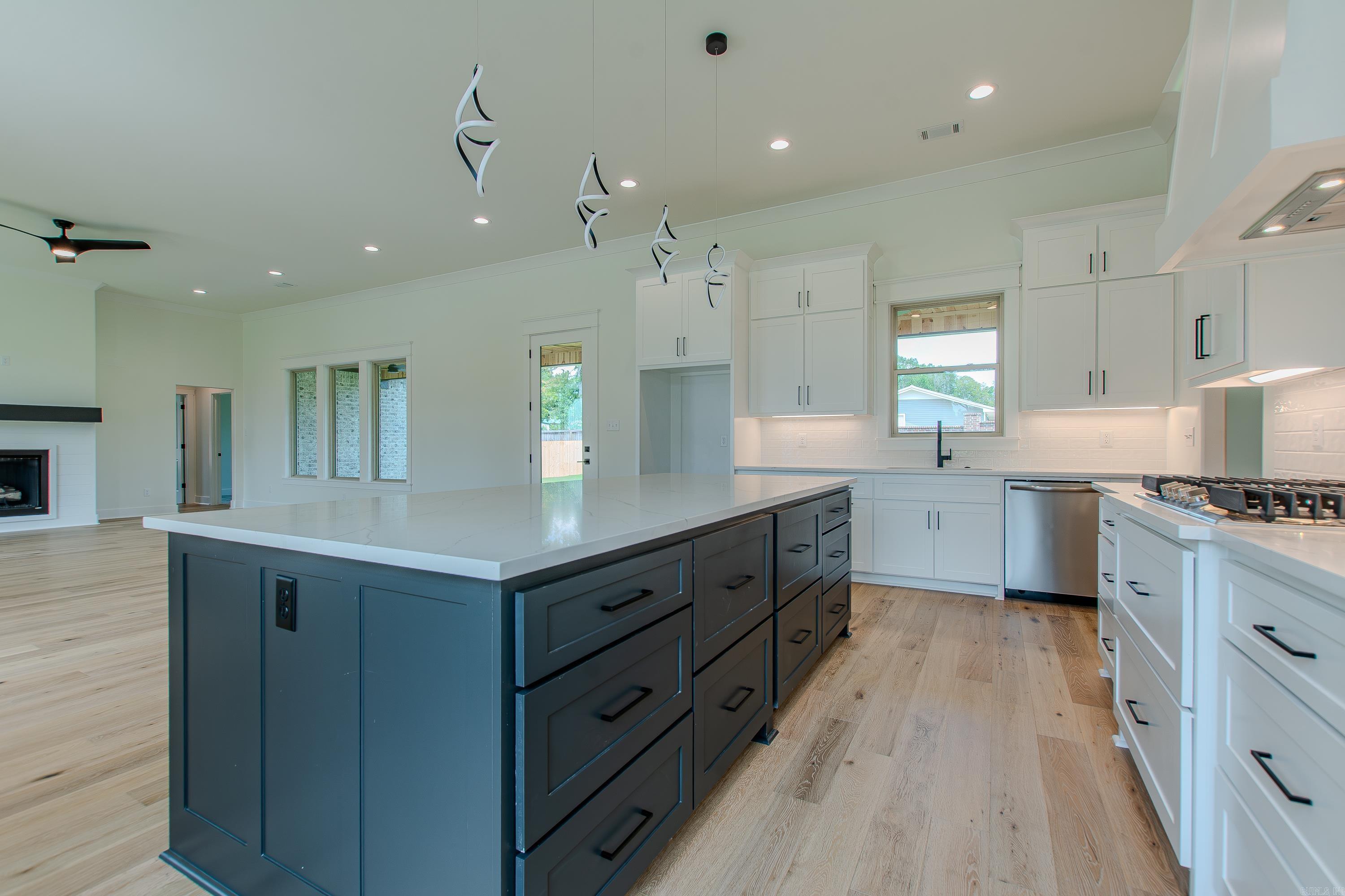 OLDE SALEM TOWNSHIP - Residential