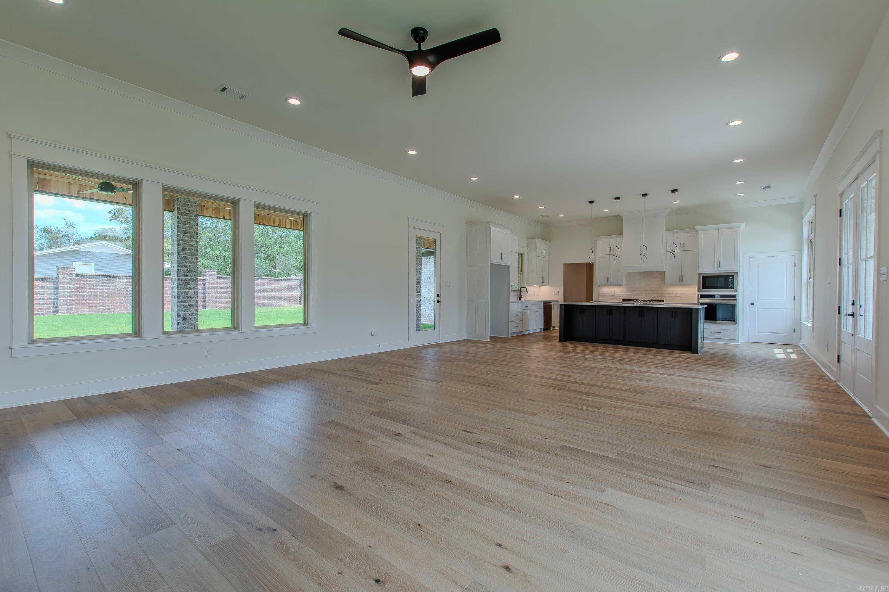 OLDE SALEM TOWNSHIP - Residential