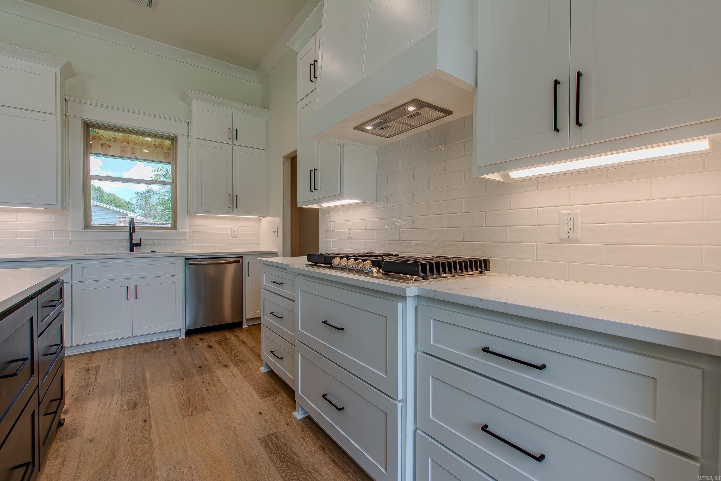 OLDE SALEM TOWNSHIP - Residential