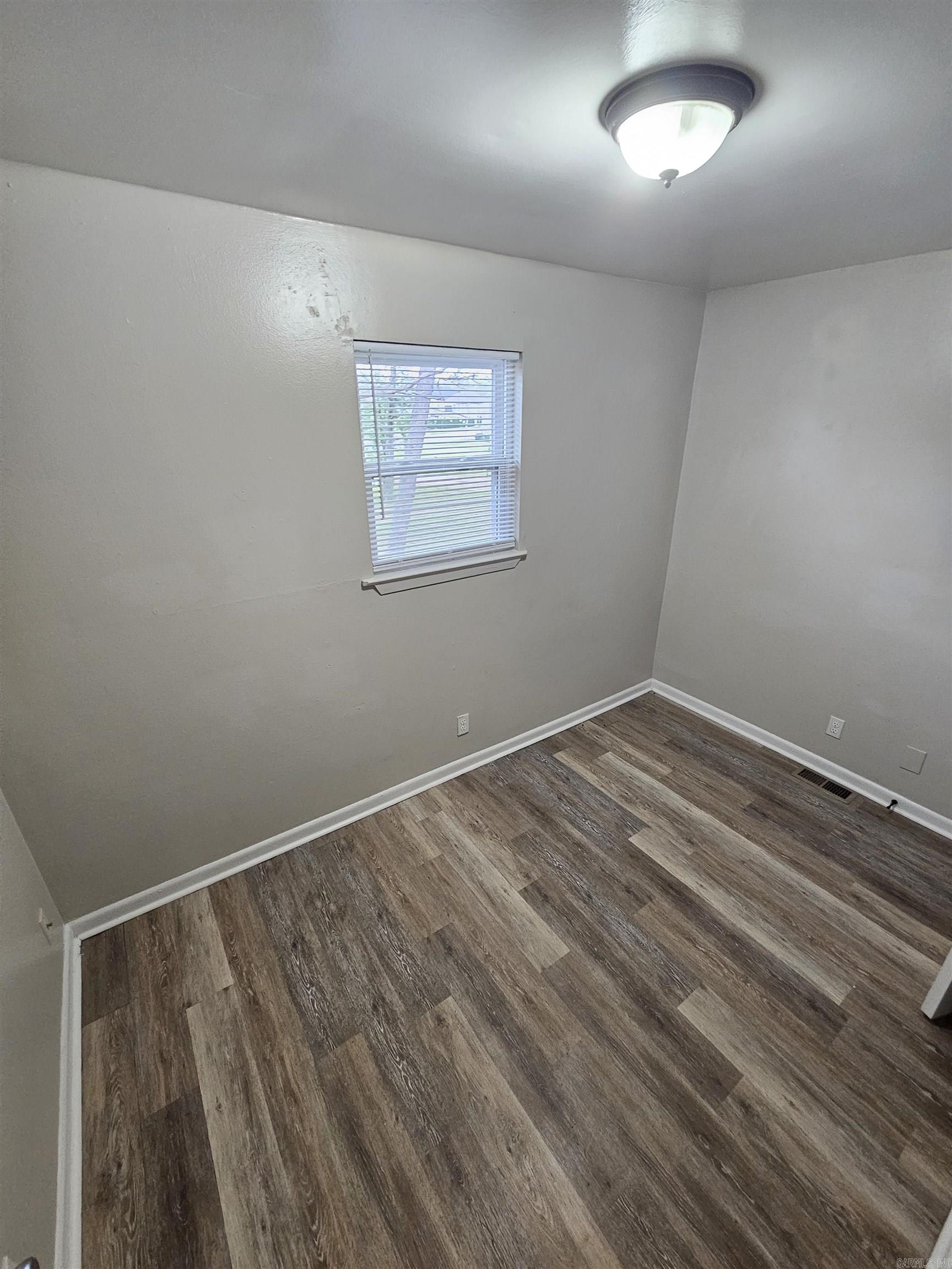 Sachs Suburban - Residential Lease