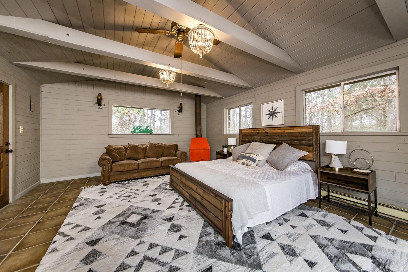 TWIN COVE ESTATES - LAKE - Residential