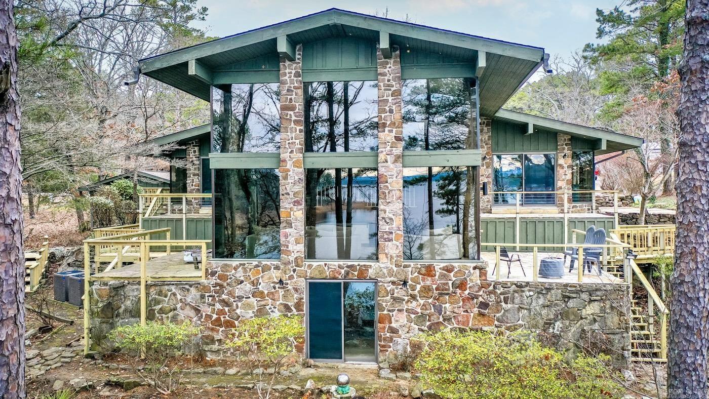 TWIN COVE ESTATES - LAKE - Residential