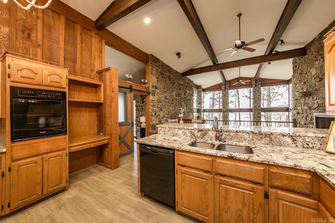 TWIN COVE ESTATES - LAKE - Residential