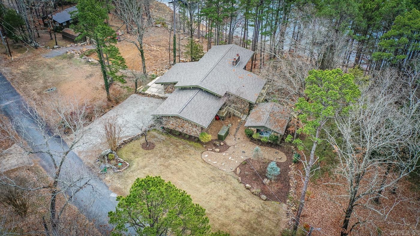 TWIN COVE ESTATES - LAKE - Residential