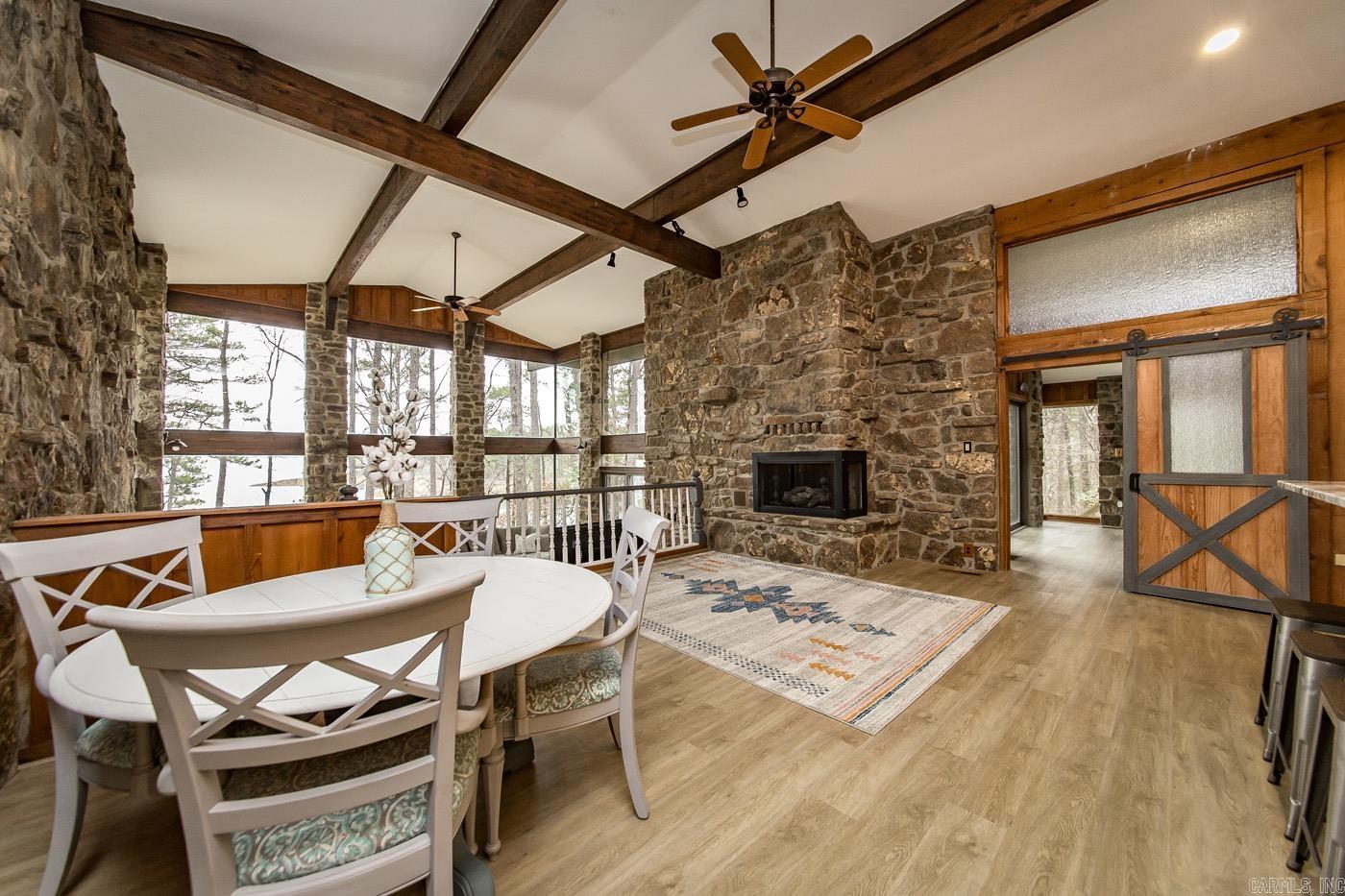 TWIN COVE ESTATES - LAKE - Residential