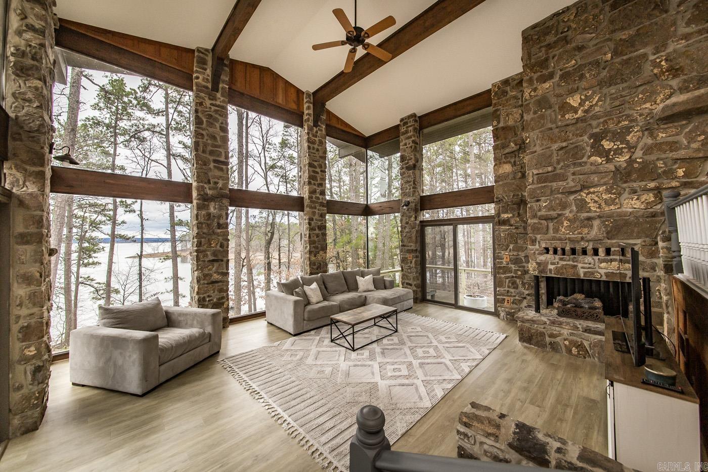 TWIN COVE ESTATES - LAKE - Residential