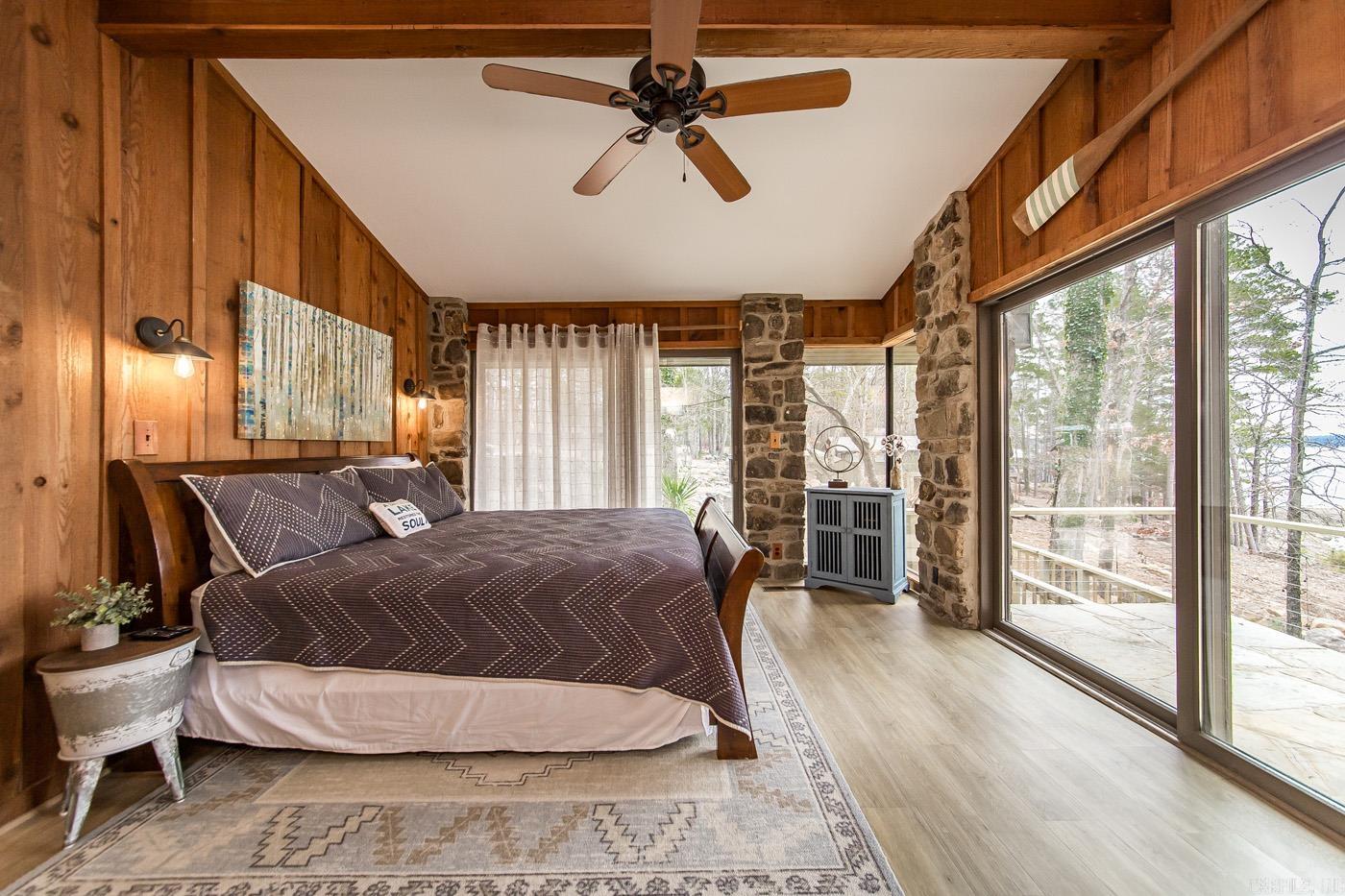 TWIN COVE ESTATES - LAKE - Residential