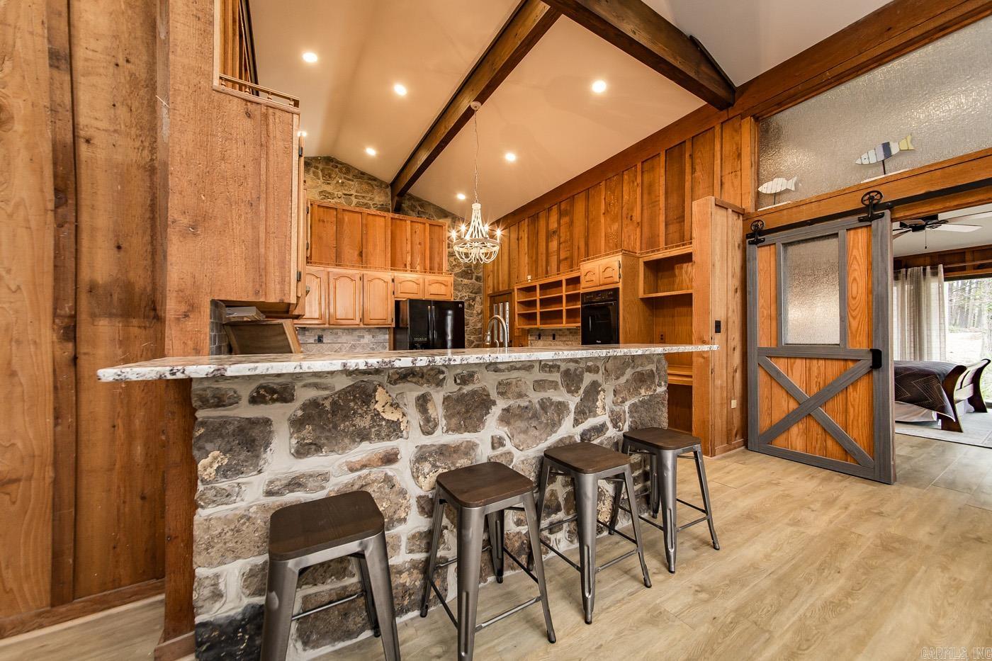 TWIN COVE ESTATES - LAKE - Residential