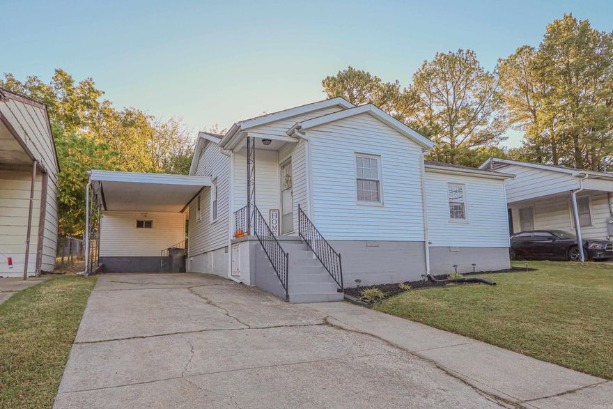 Discover a charming 2-bed, 1-bath home in Paragould's desirable McMinn Subdivision. Recently updated, this residence seamlessly blends classic charm with modern convenience. Enjoy the peace of mind provided by a reliable gutter system, ensuring proper rainwater management. Inside, you'll find new flooring, countertops, fresh paint, and a modern bathroom, bathed in natural light from mostly new windows. The kitchen boasts a gas stove, and high-speed fiber internet is already installed. The guest room features two closets for ample storage. Step into the partially fenced backyard with a delightful patio and a storage shed, ready for your projects. Experience the warmth of this community while enjoying all Paragould has to offer.