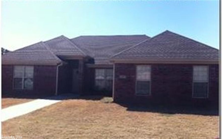 Fabulous Find here that you will not want to miss! 4 BR, 2 BA home in Benton! This property is approved for HomePath Mortgage Financing as well as HomePath Renovation Mortgage Financing.  Purchase this Fannie Mae HomePath property for as little as 5% down! Learn more at www.HomePath.com. Call Listing TEAM today and we will show you how WE MAKE IT EASY to own a home.  Take advantage of our Guaranteed Home Sale program and Move-Up to this awesome home without worrying about getting caught owning two homes.