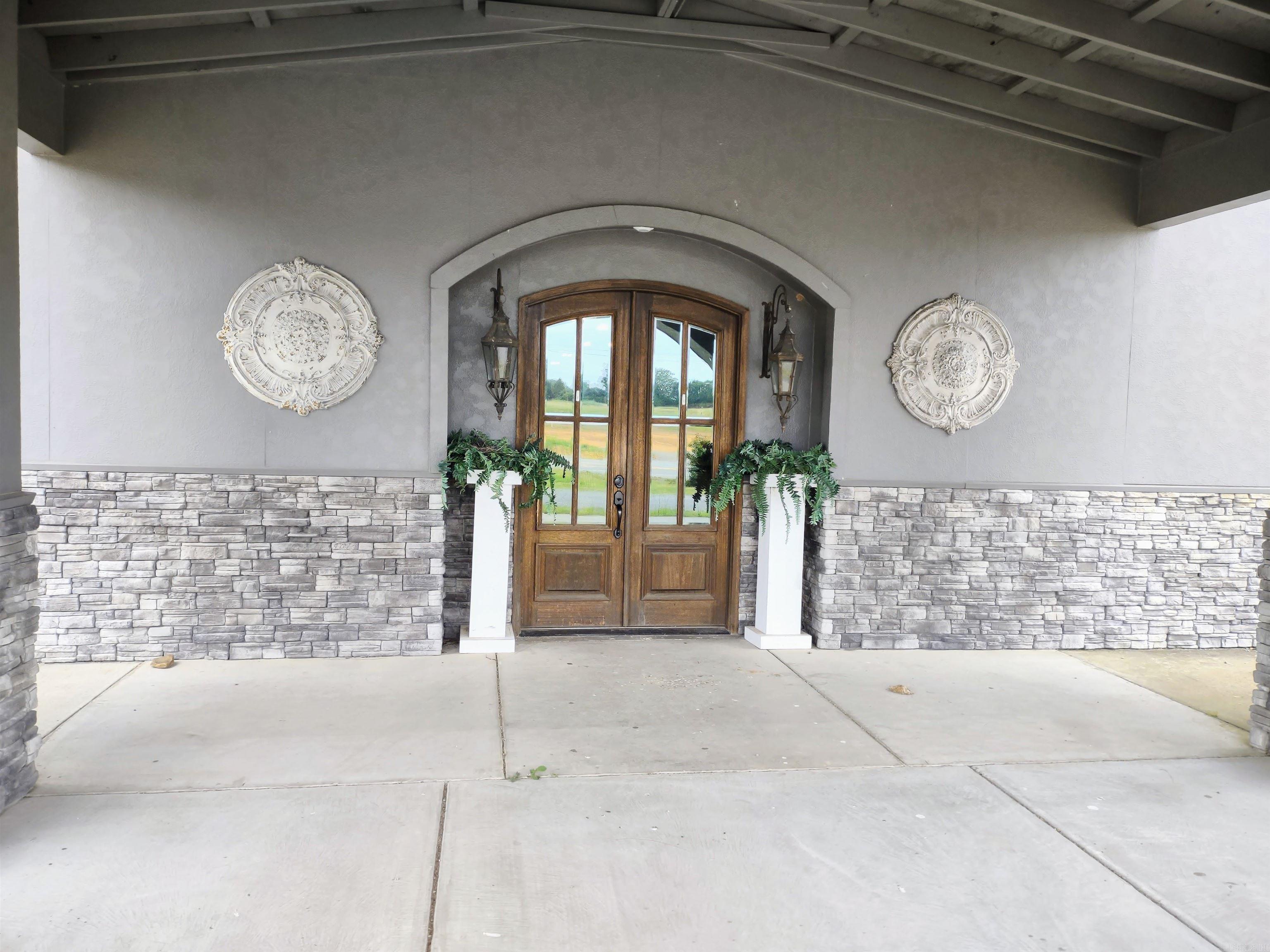 Metes & Bounds - Commercial Sale