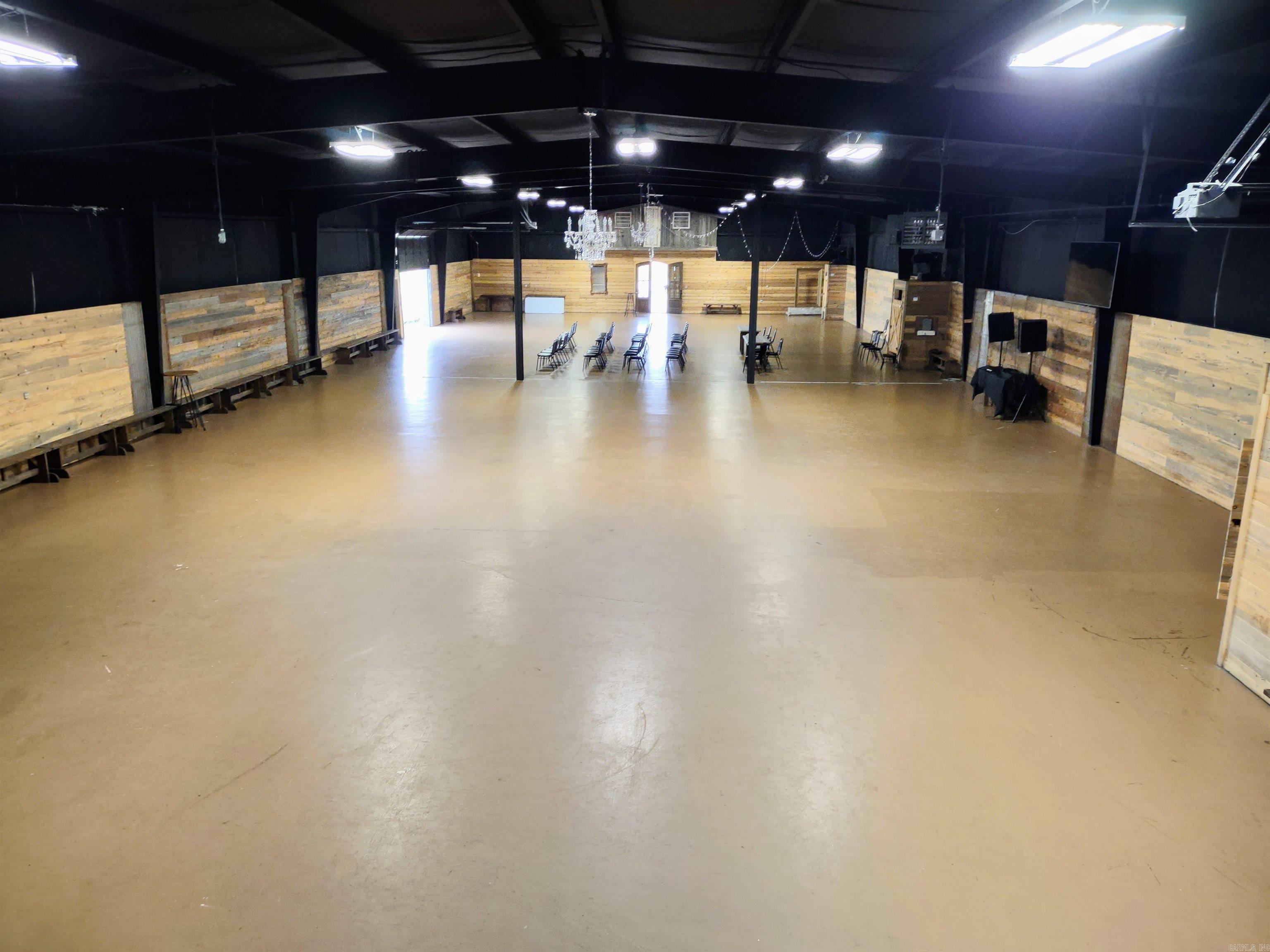 Metes & Bounds - Commercial Sale