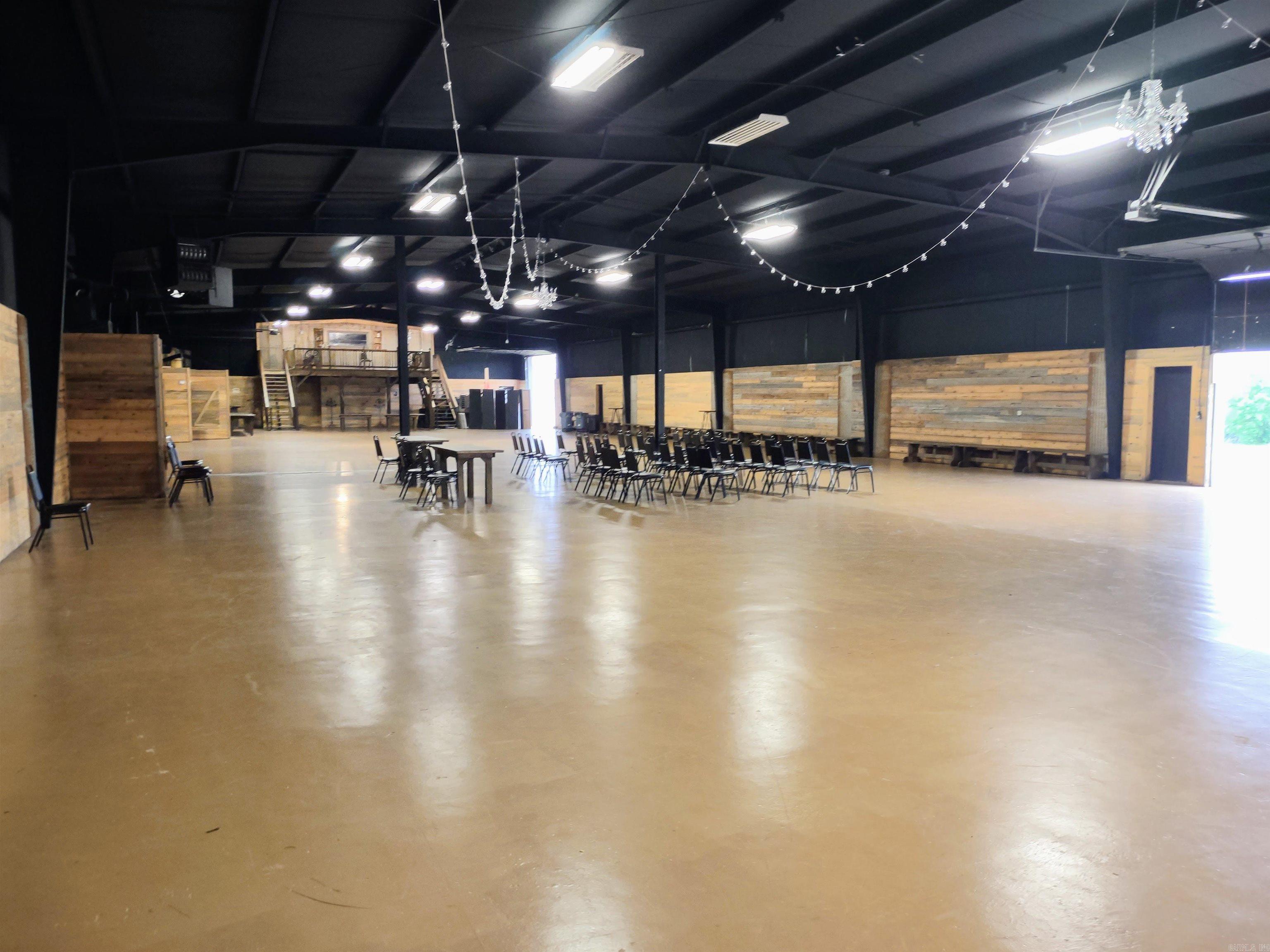 Metes & Bounds - Commercial Sale