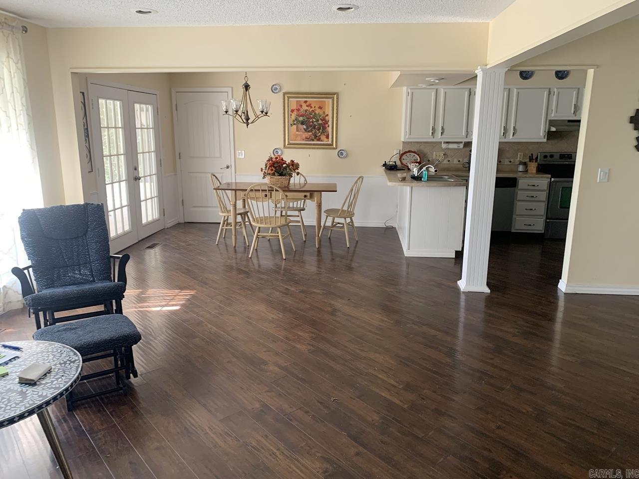 WOODLAND ESTATES - Residential