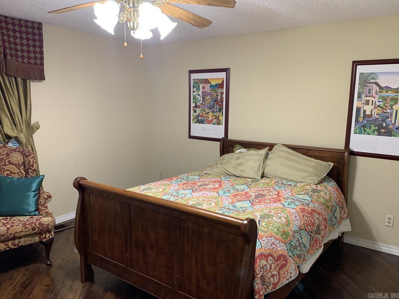 WOODLAND ESTATES - Residential
