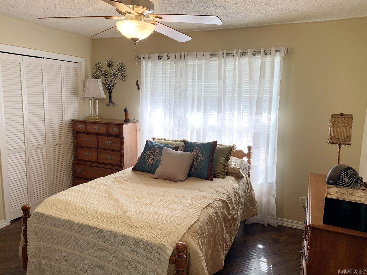 WOODLAND ESTATES - Residential