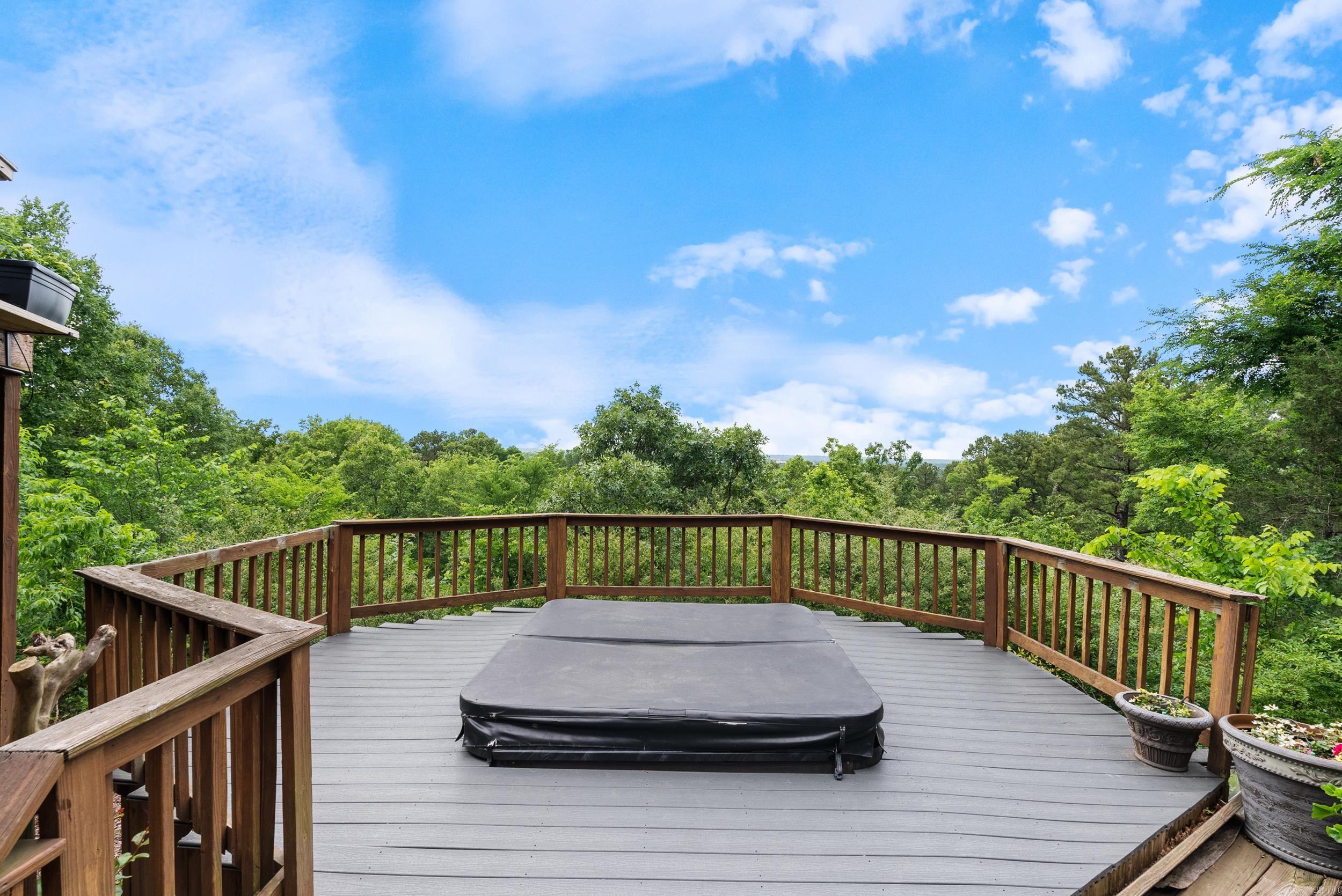 MEADOW RIDGE ESTATES - Residential