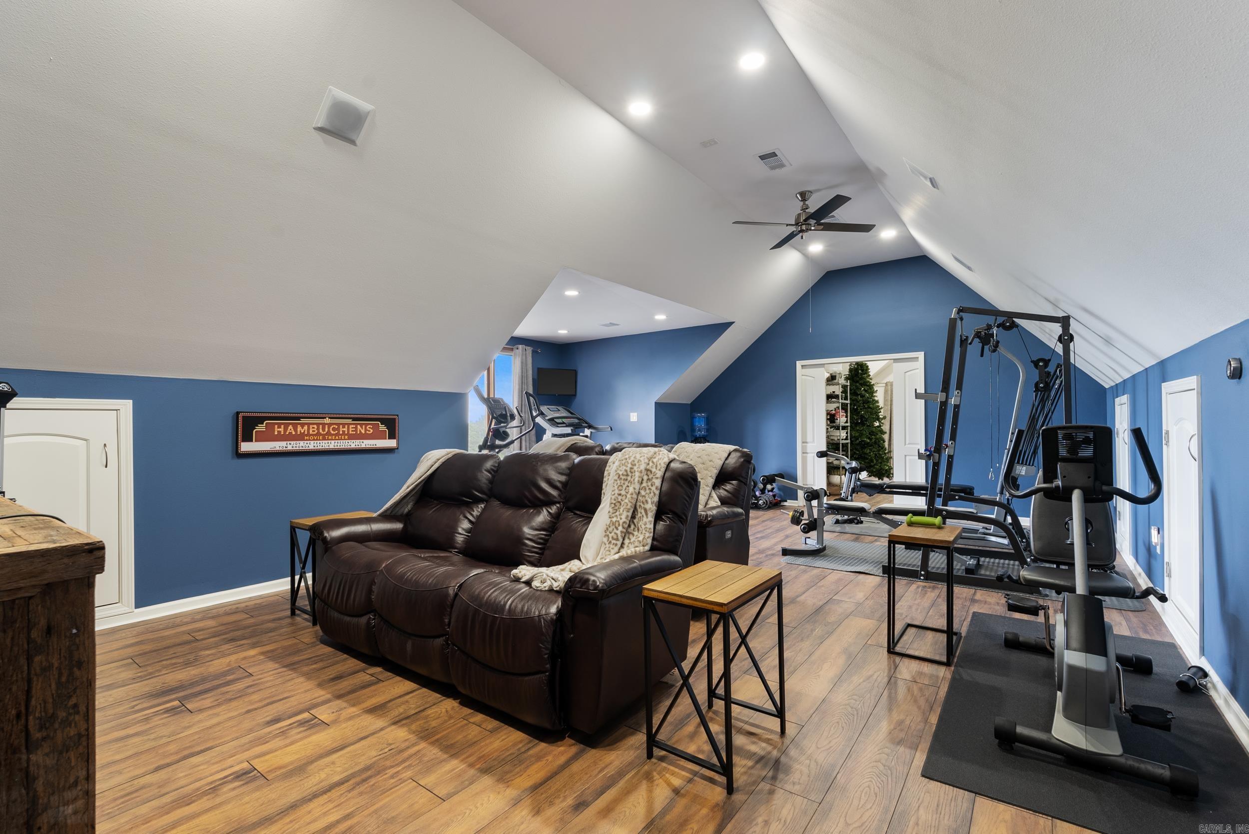 MEADOW RIDGE ESTATES - Residential