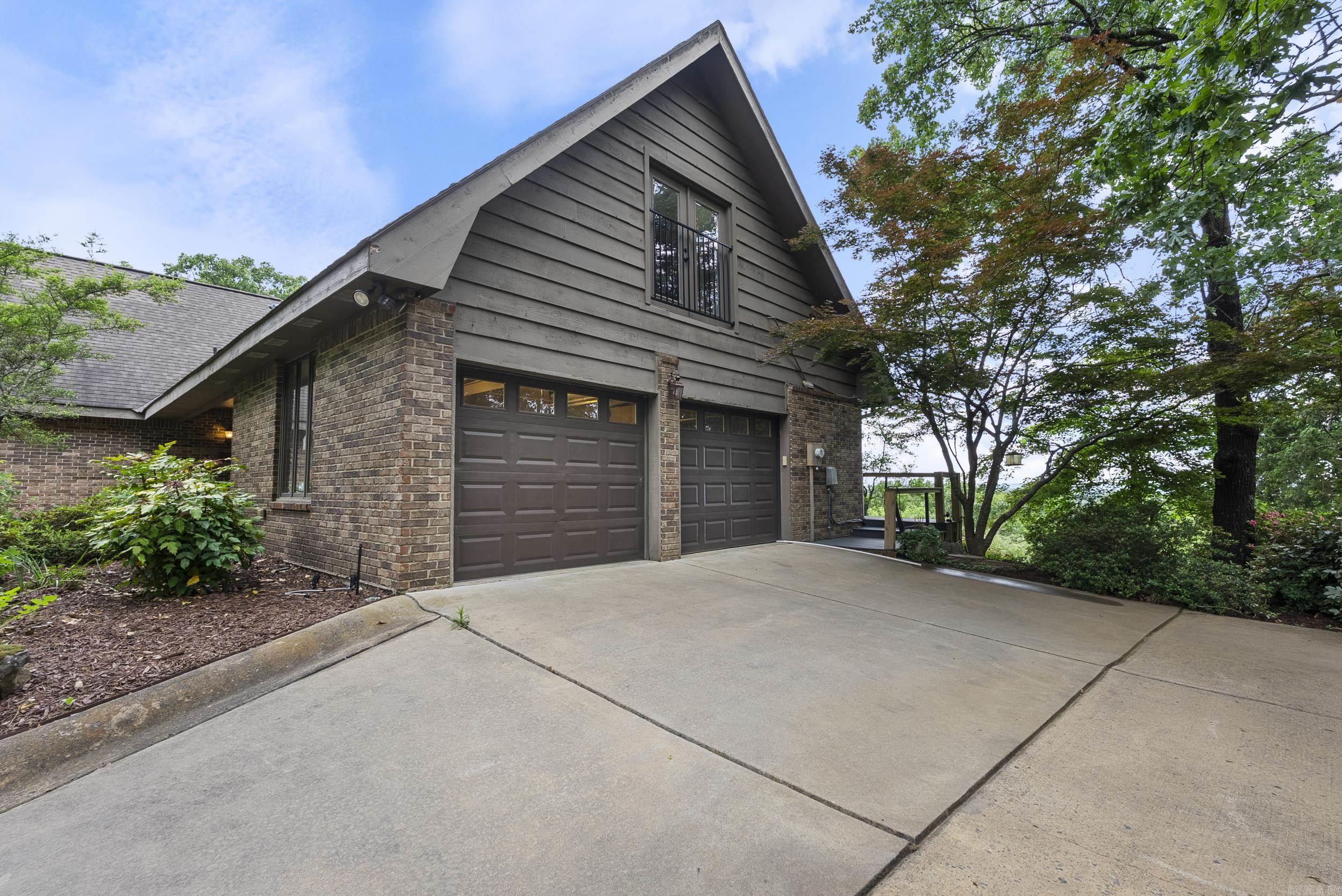 MEADOW RIDGE ESTATES - Residential