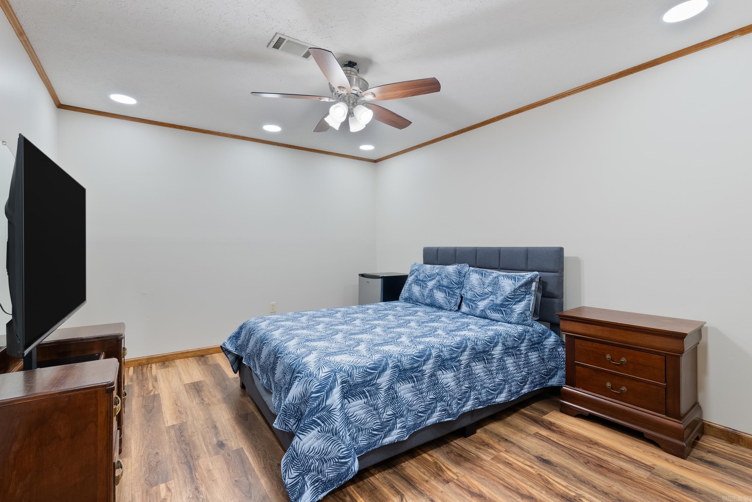 MEADOW RIDGE ESTATES - Residential