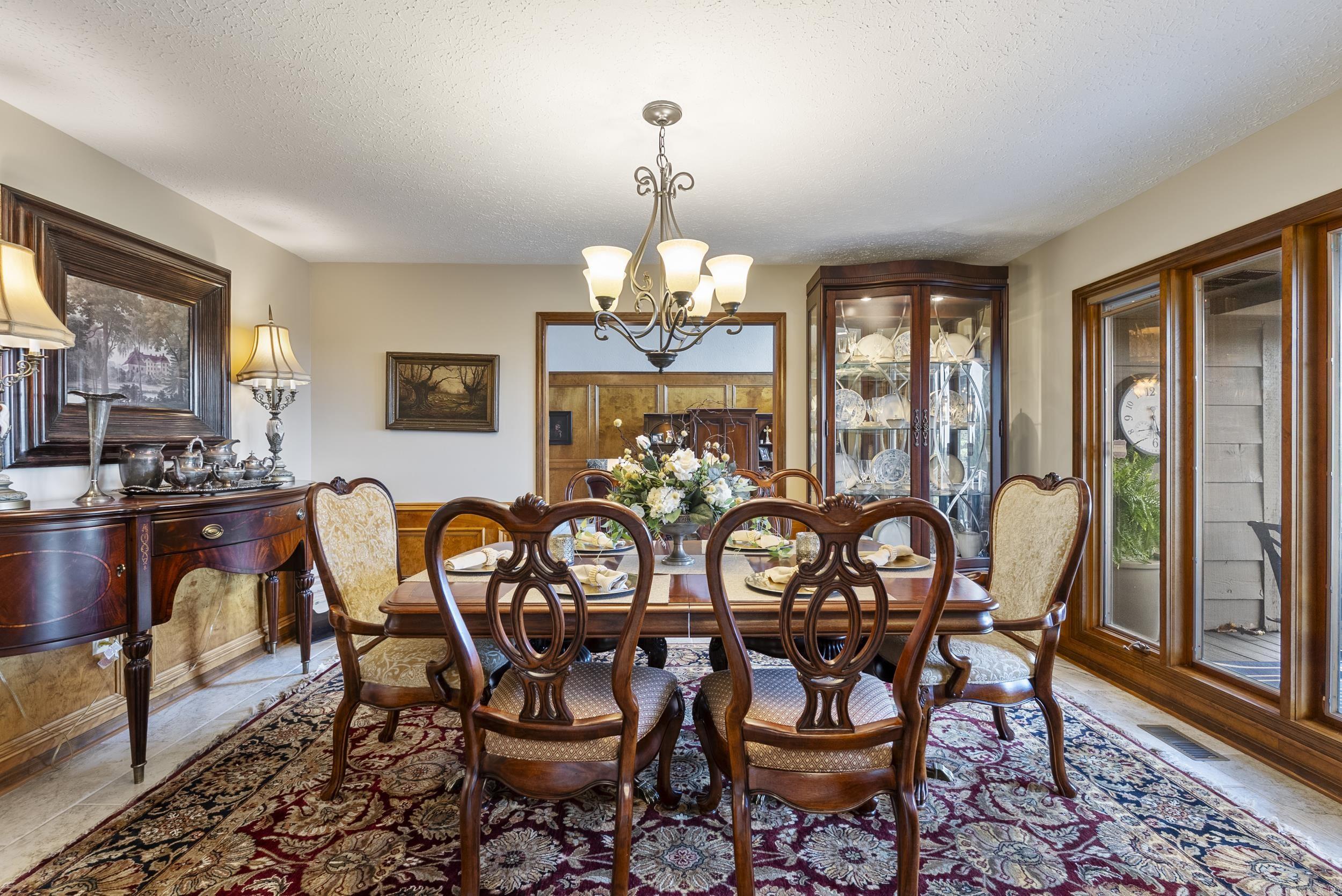 MEADOW RIDGE ESTATES - Residential