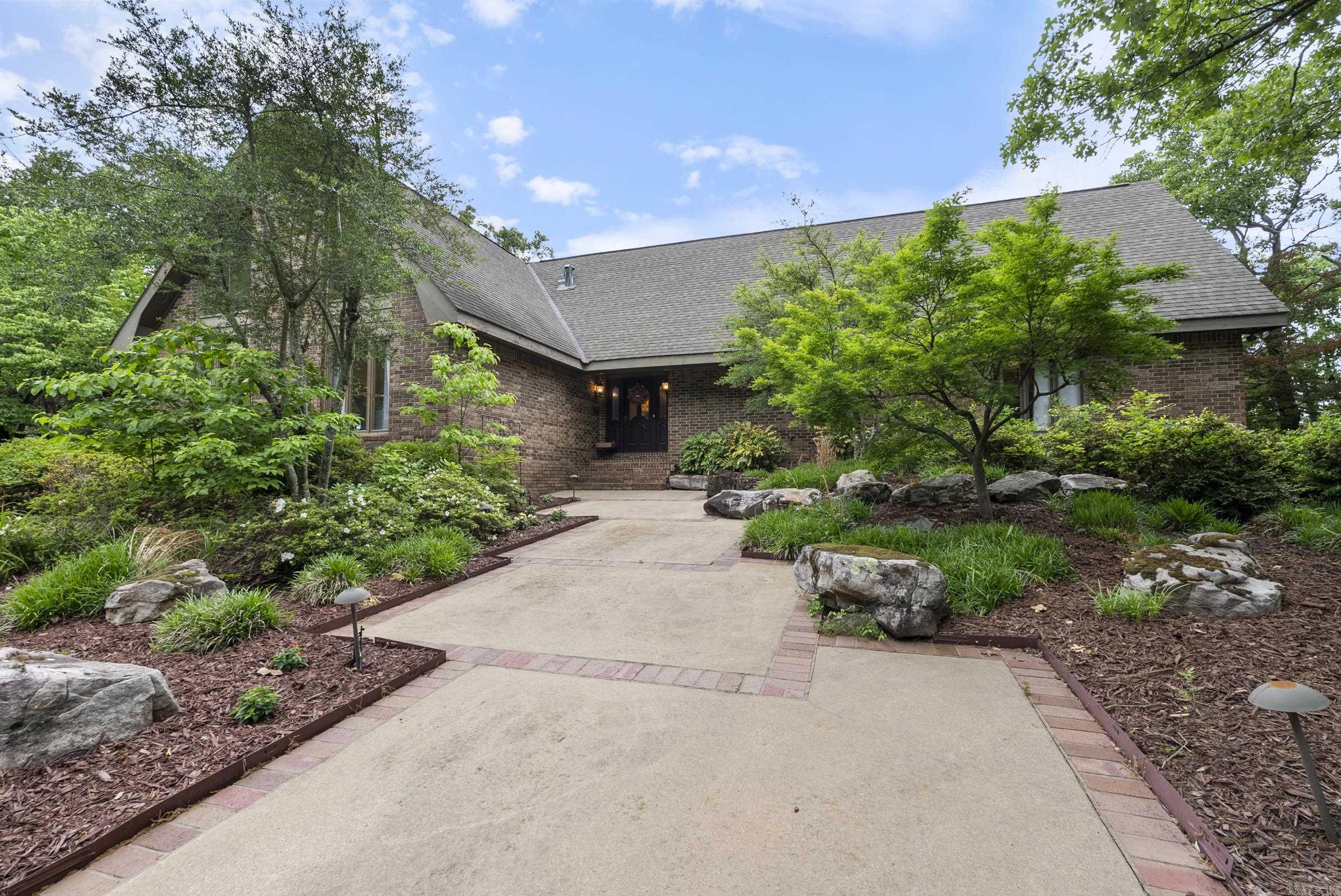 MEADOW RIDGE ESTATES - Residential