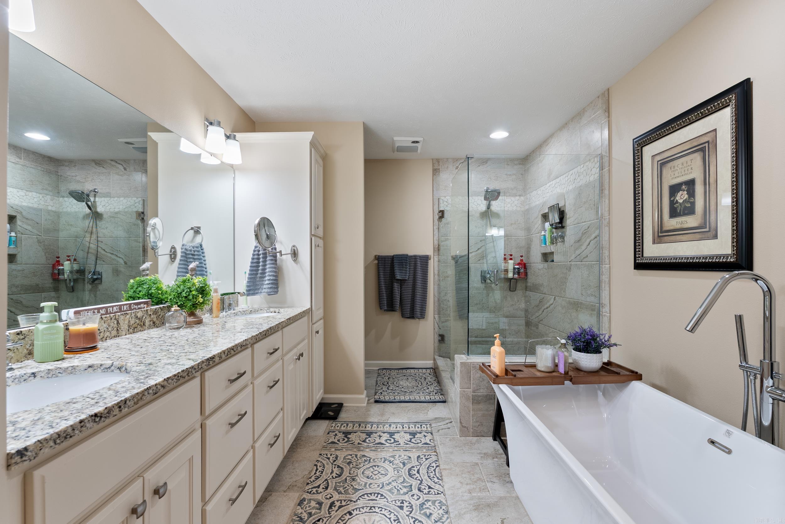 MEADOW RIDGE ESTATES - Residential